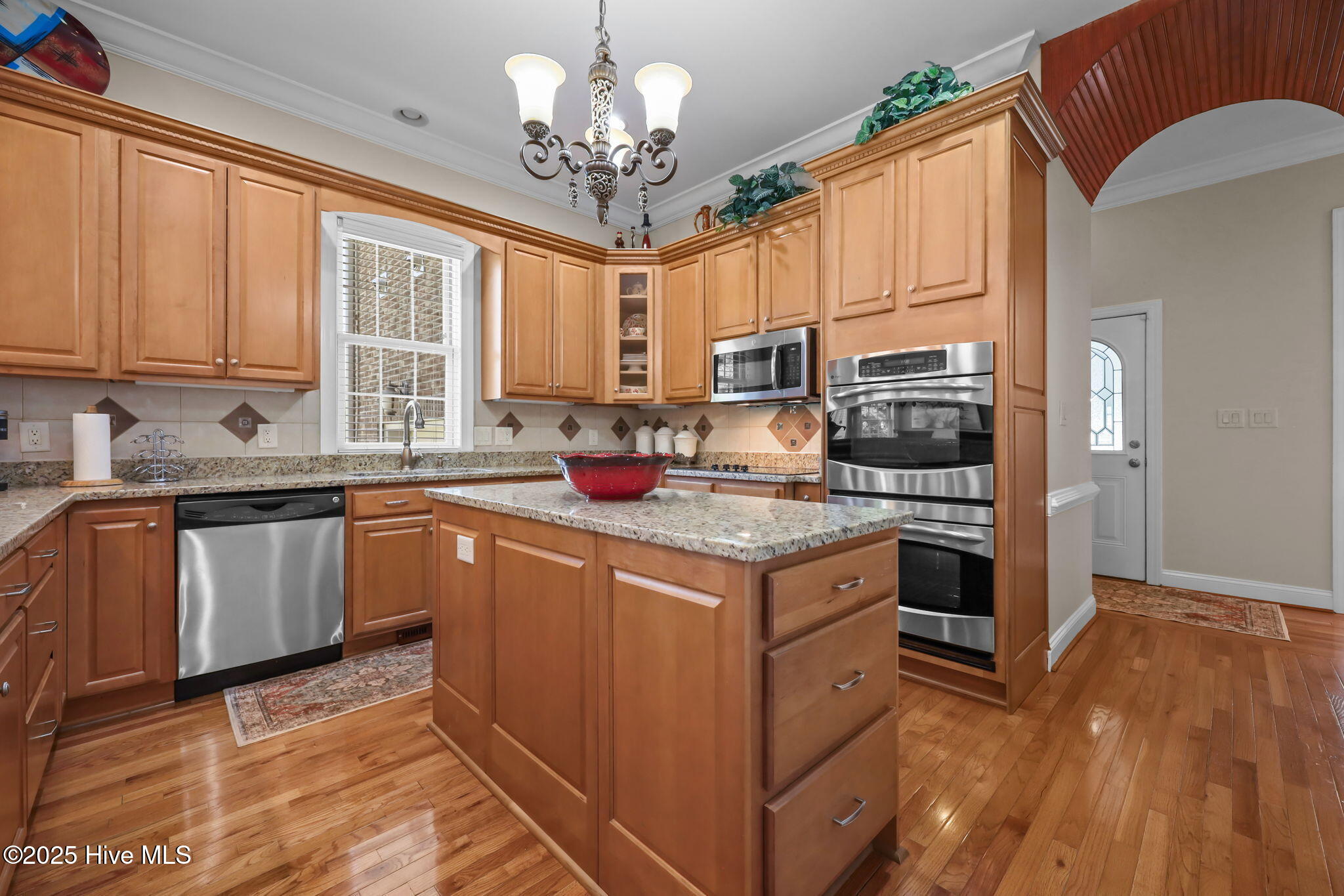 100529119 | Photo 25