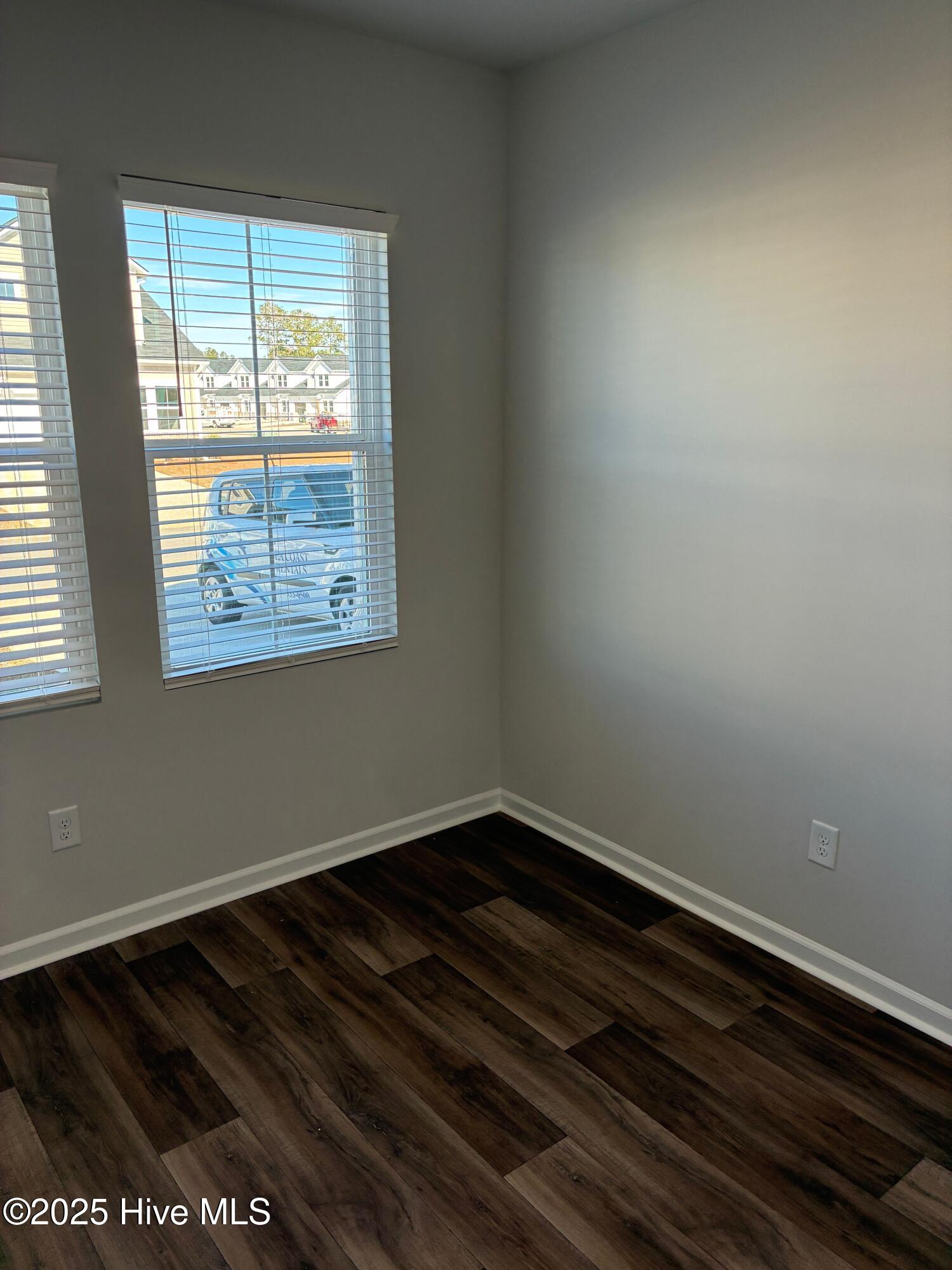 100545572 | Photo 22