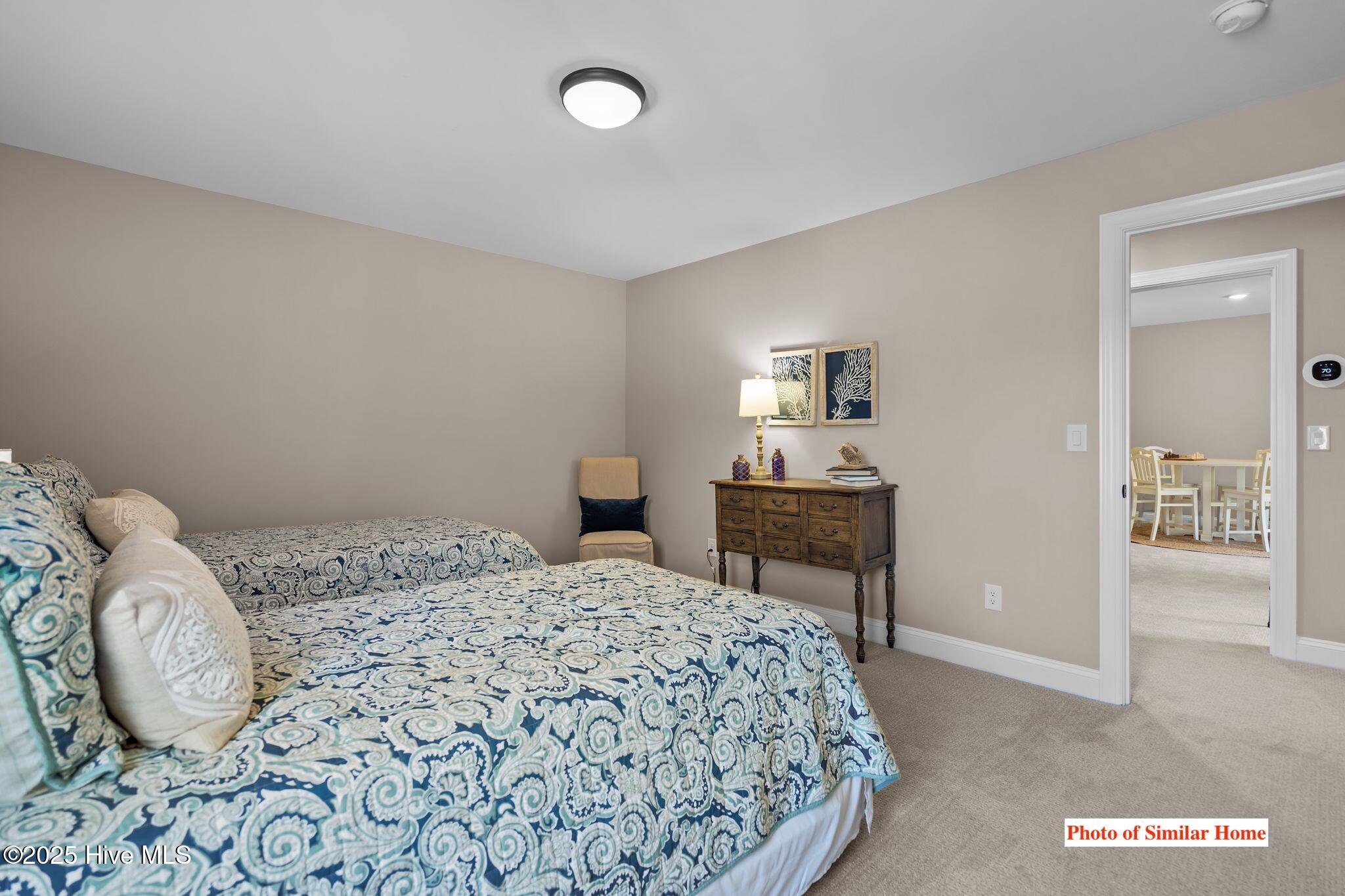 100545835 | Photo 51