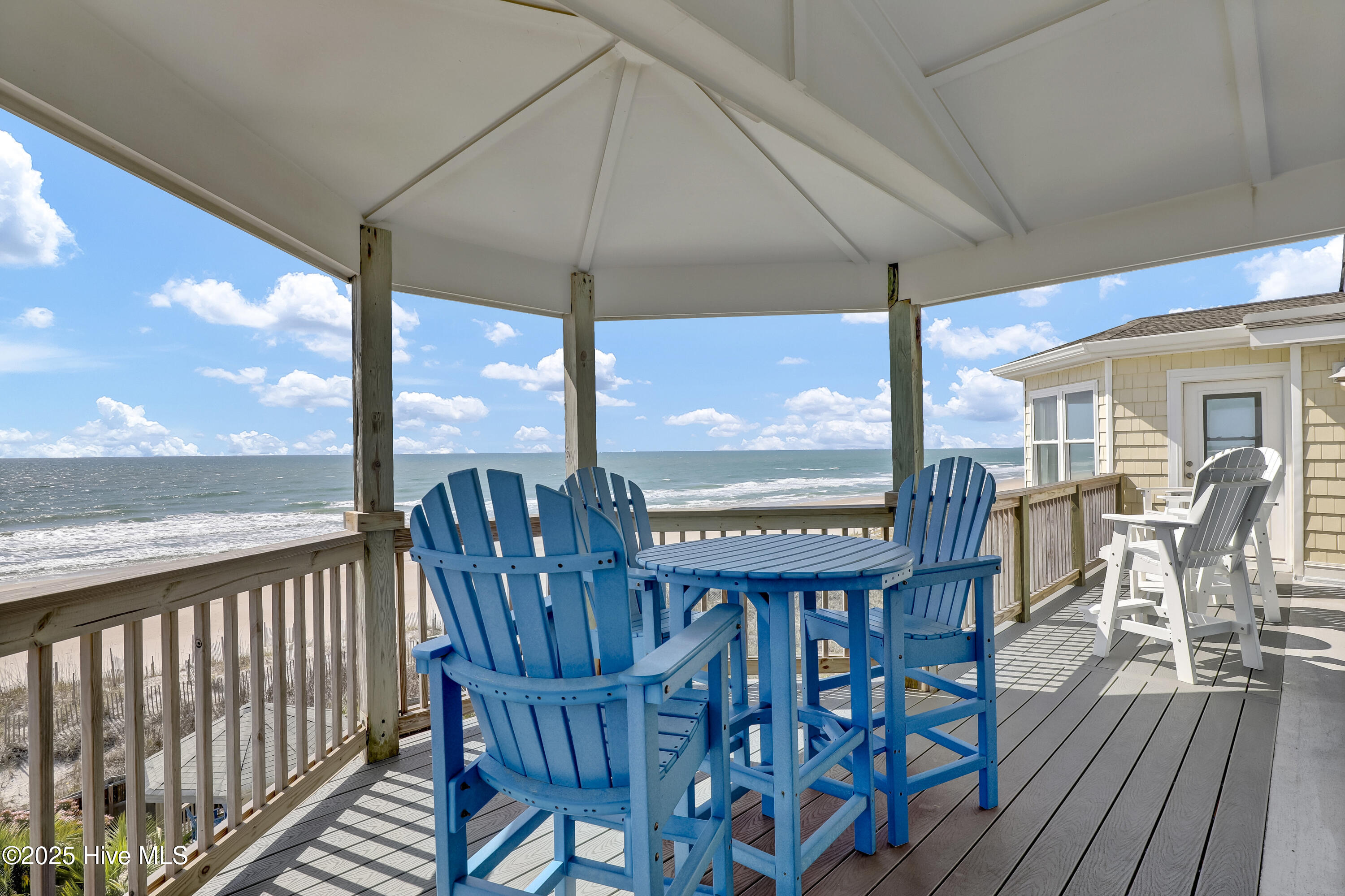 100538324 | Photo 20