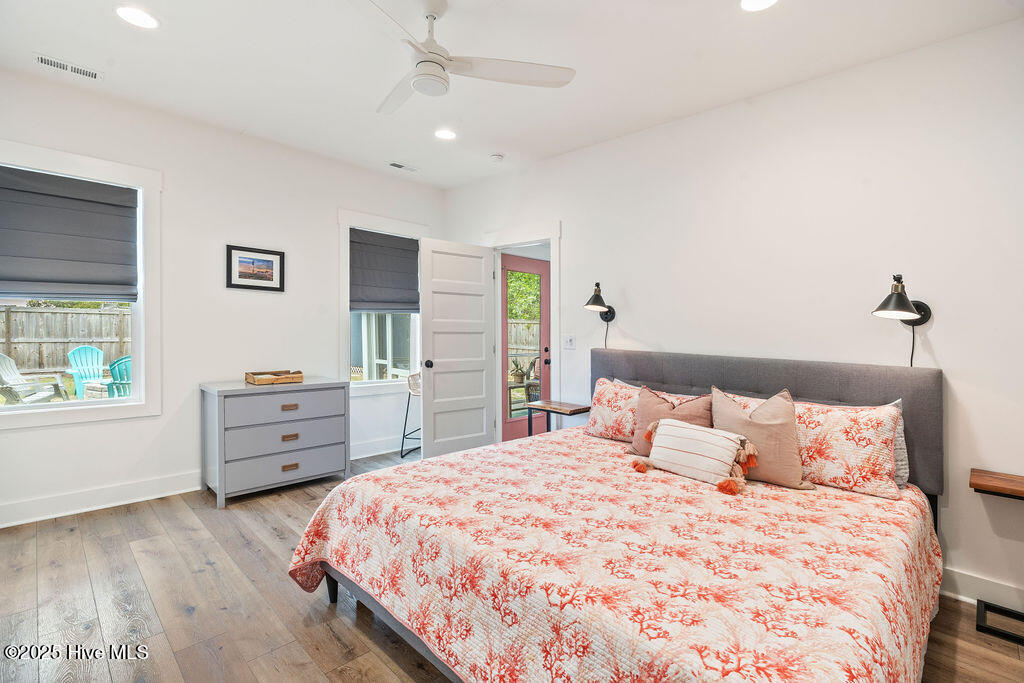 100550551 | Photo 14