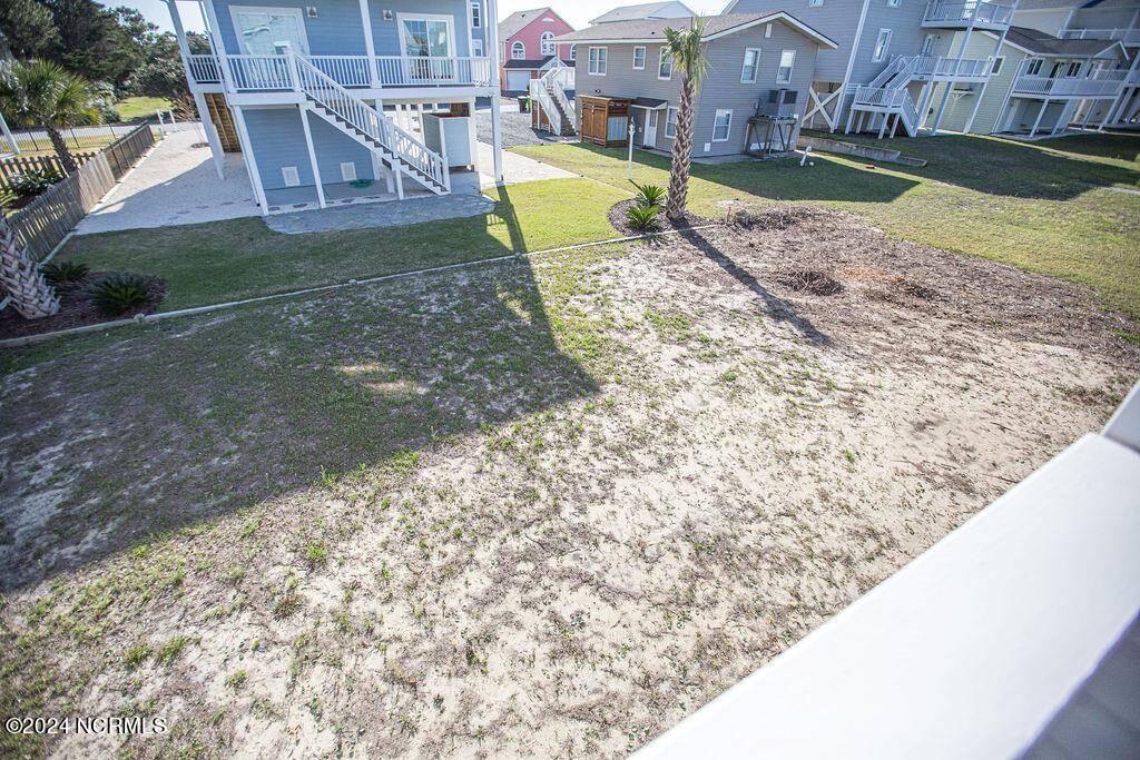 100558410 | Photo 38