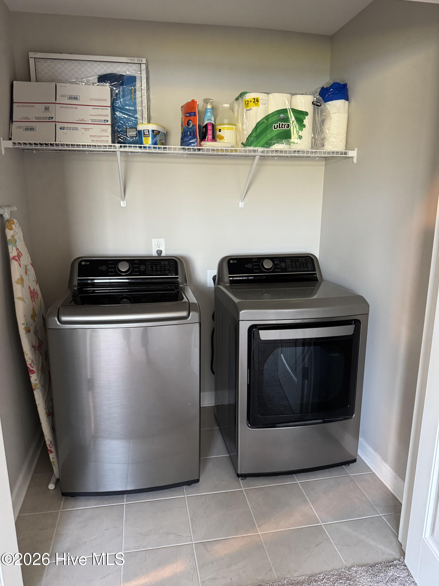 100561884 | Photo 34