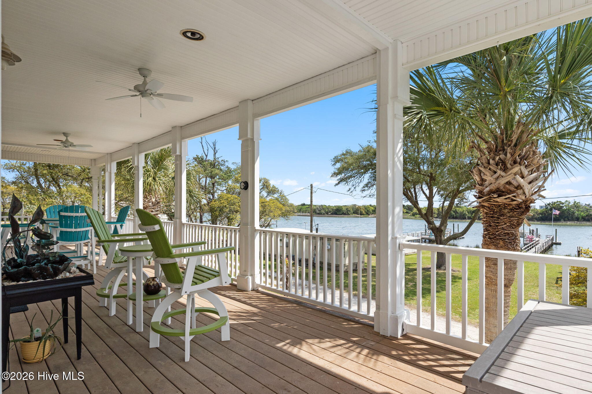 100566344 | Photo 15