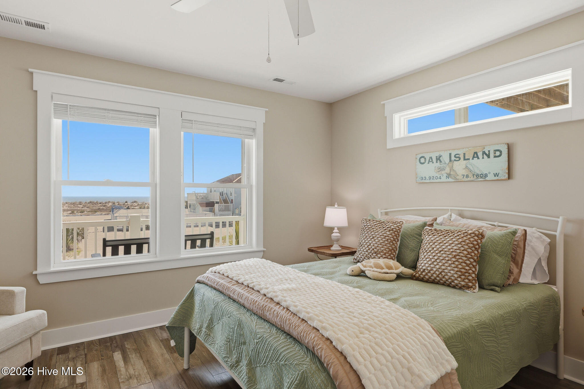 100559118 | Photo 55