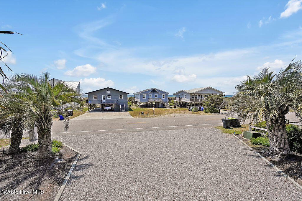 100508979 | Photo 97