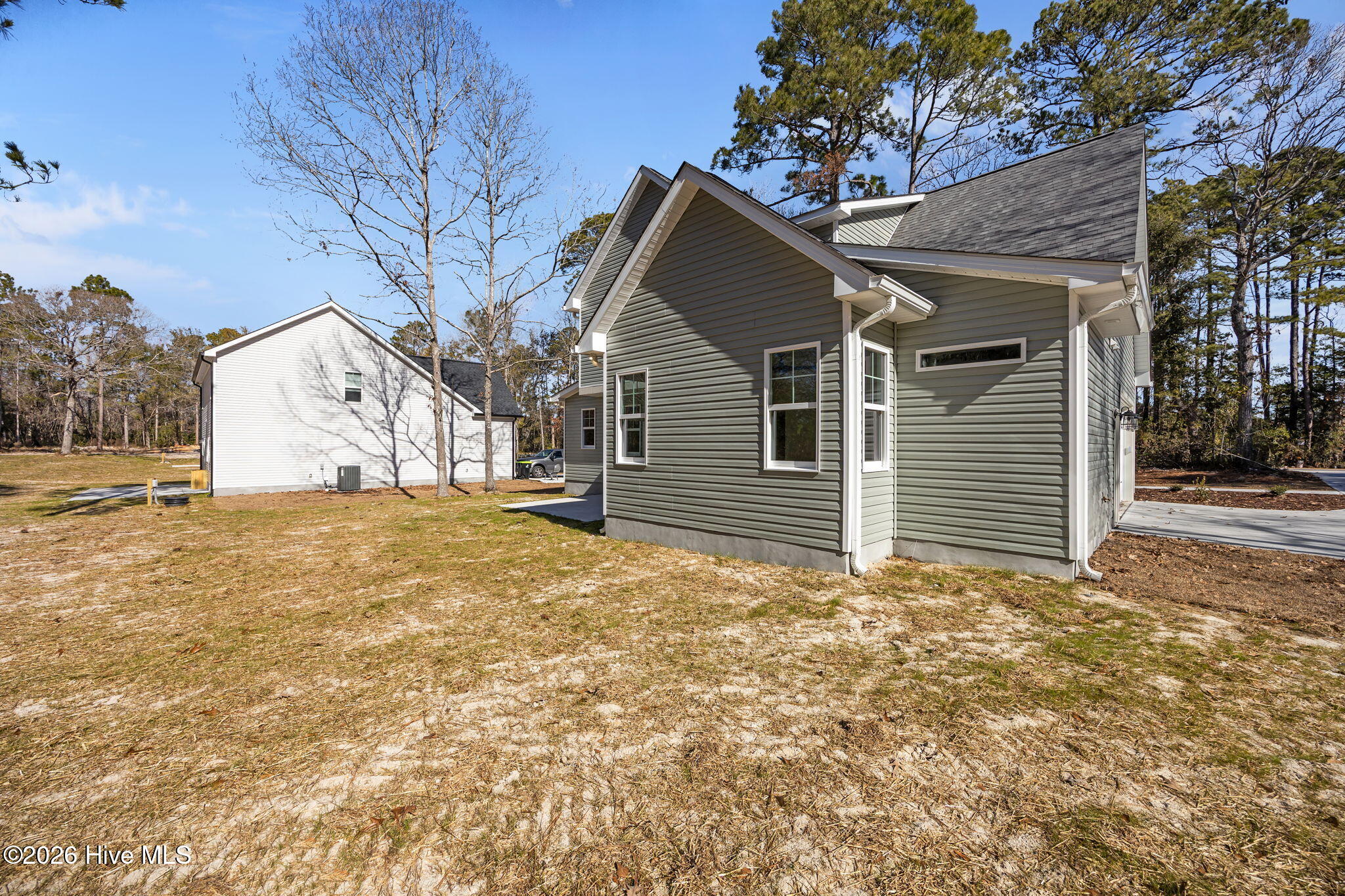 100528707 | Photo 38