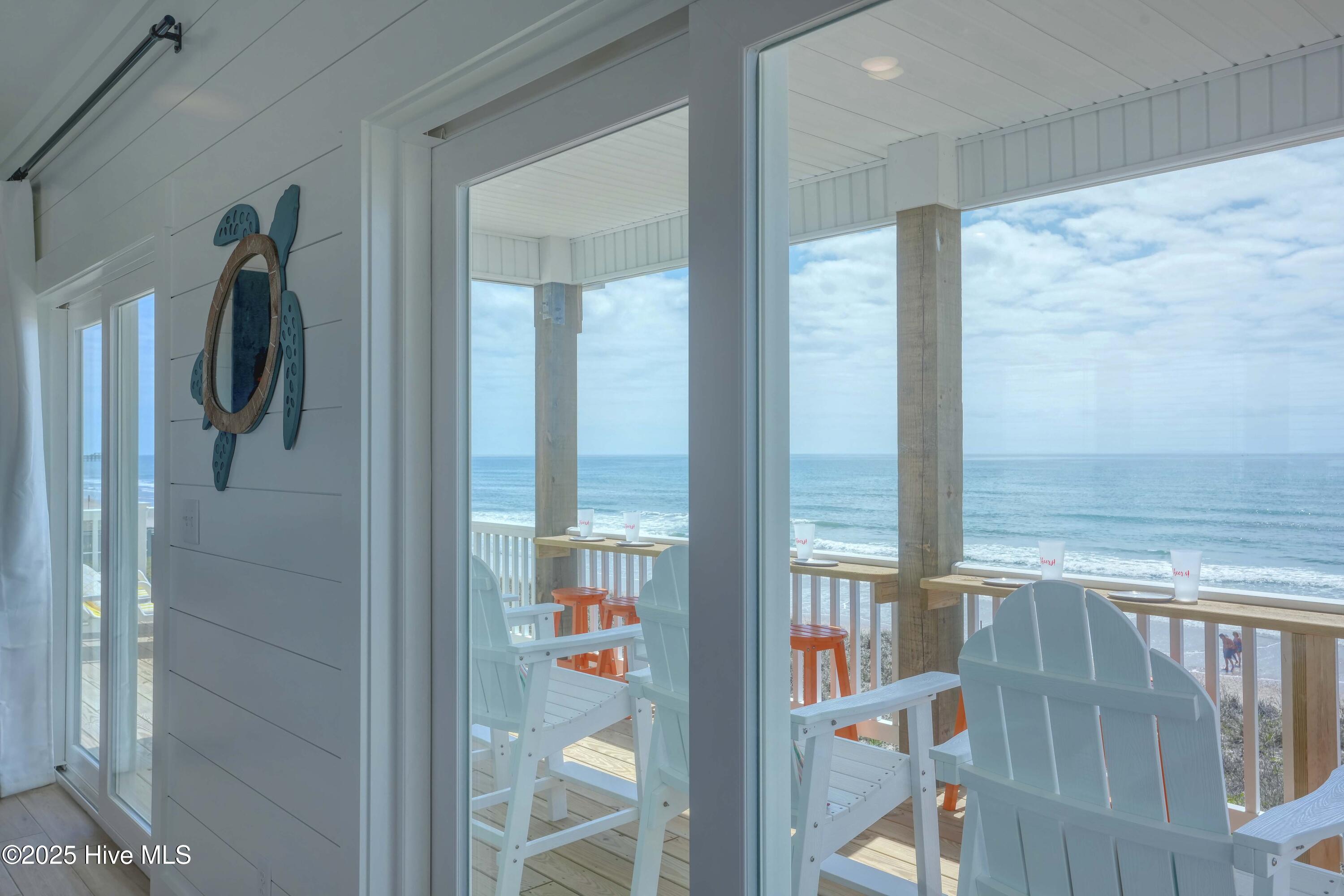 100522890 | Photo 34