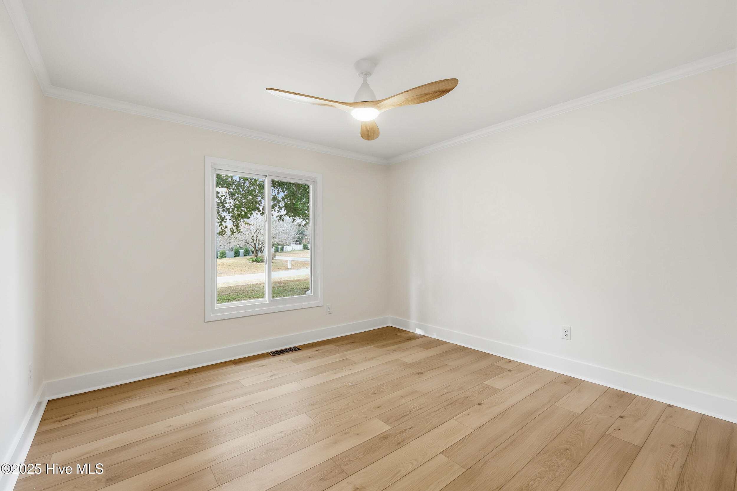 100544794 | Photo 36