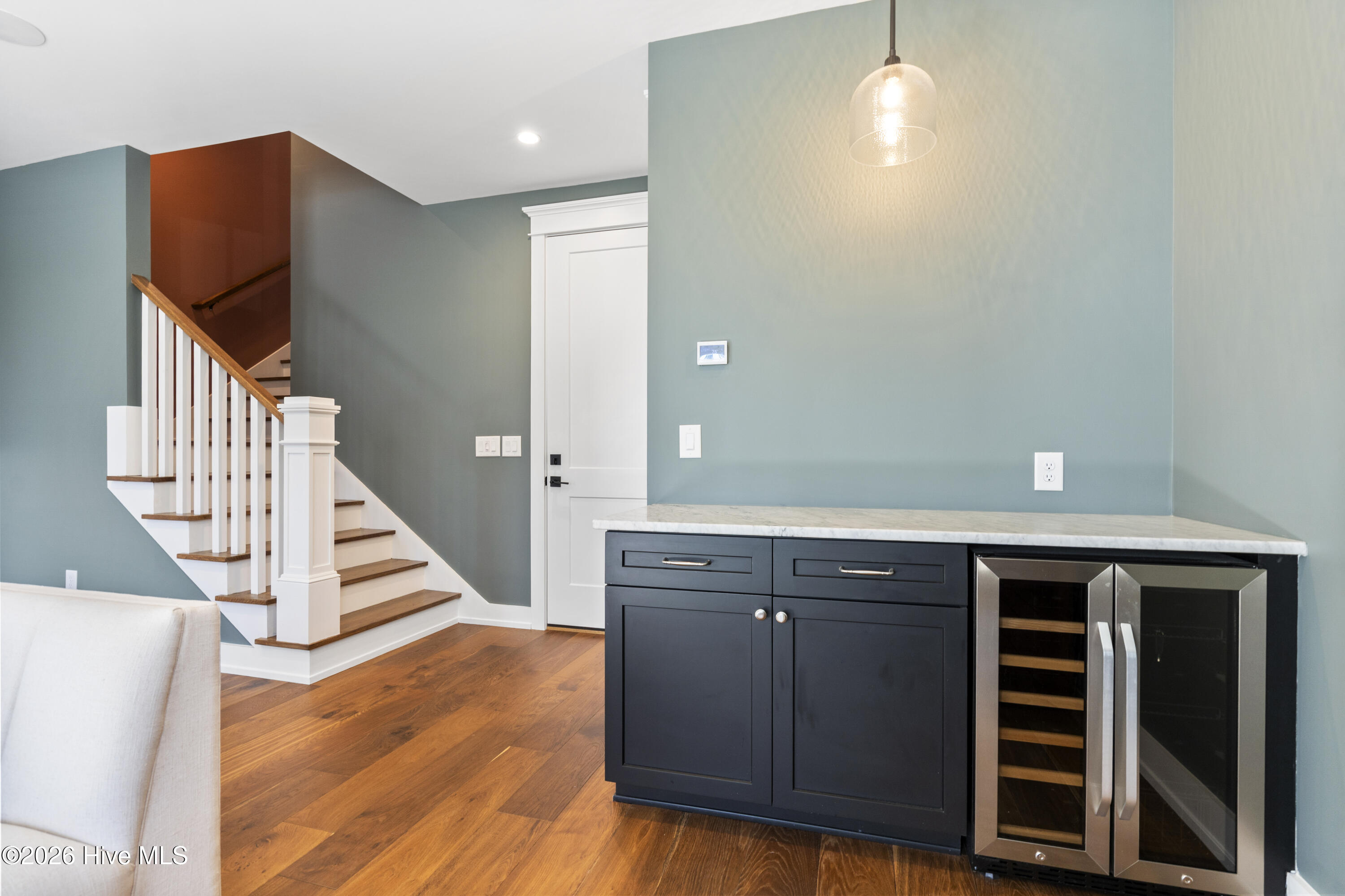 100554242 | Photo 35