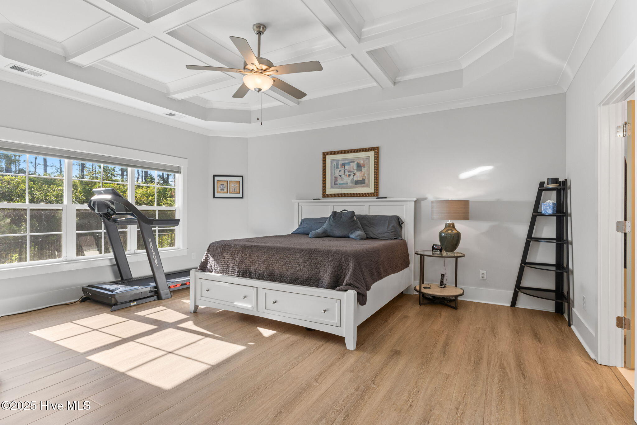 100534484 | Photo 41