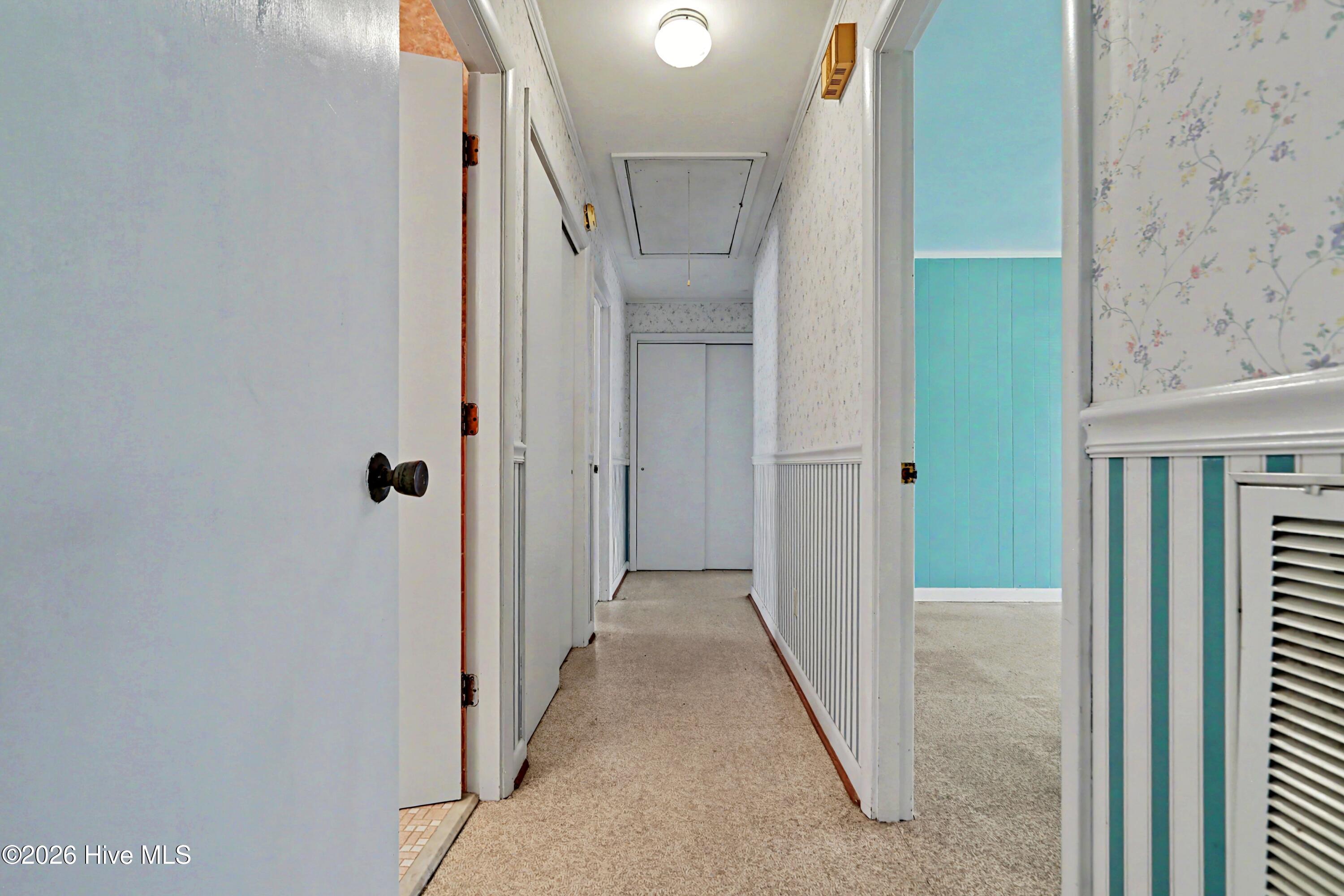 100561205 | Photo 30