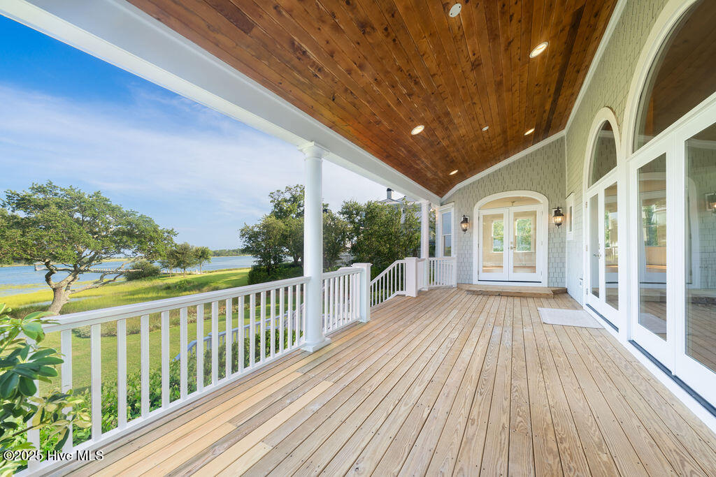 100521918 | Photo 53