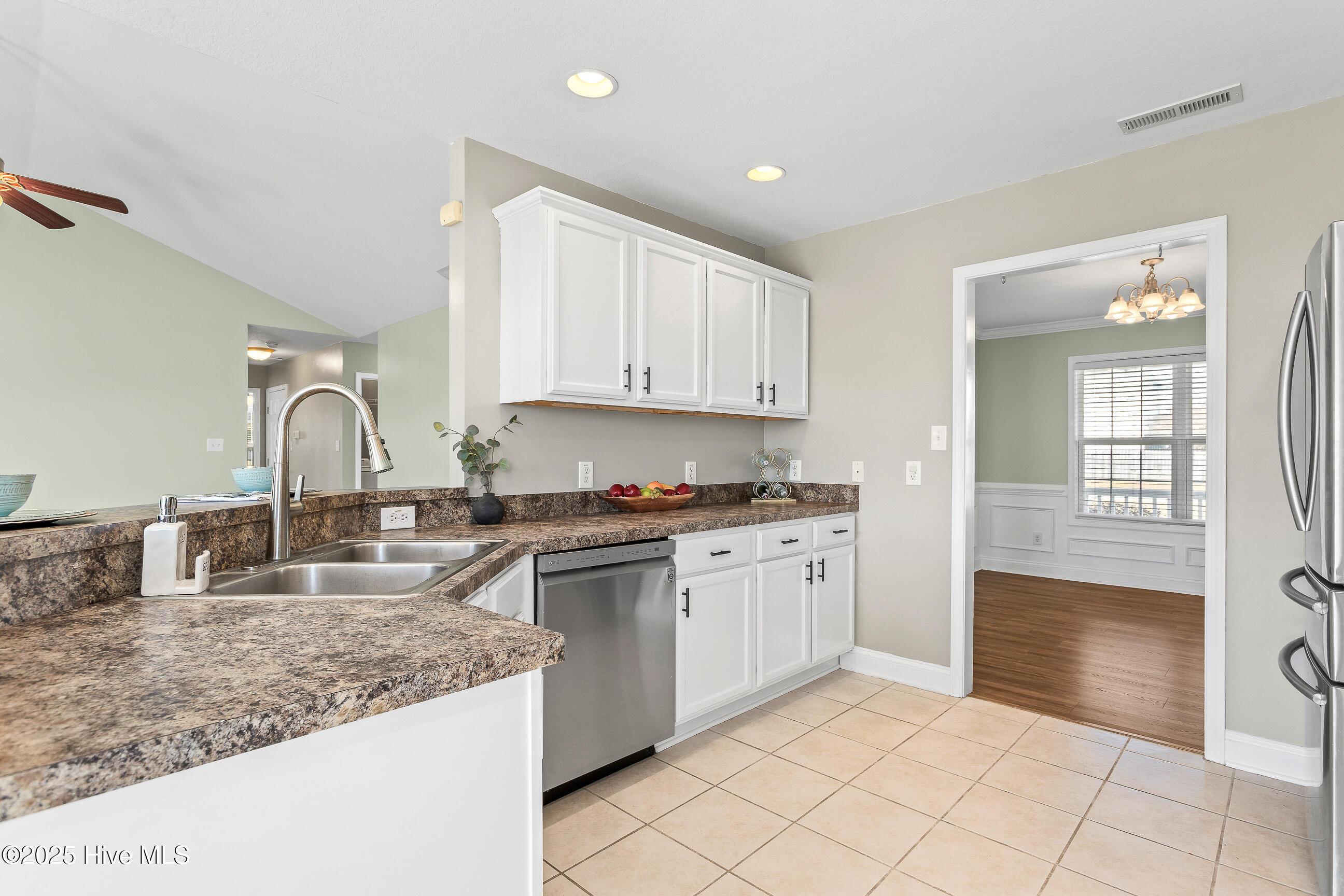 141 Weste Avenue, Jacksonville, NC 28540 – photo 16: Kitchen