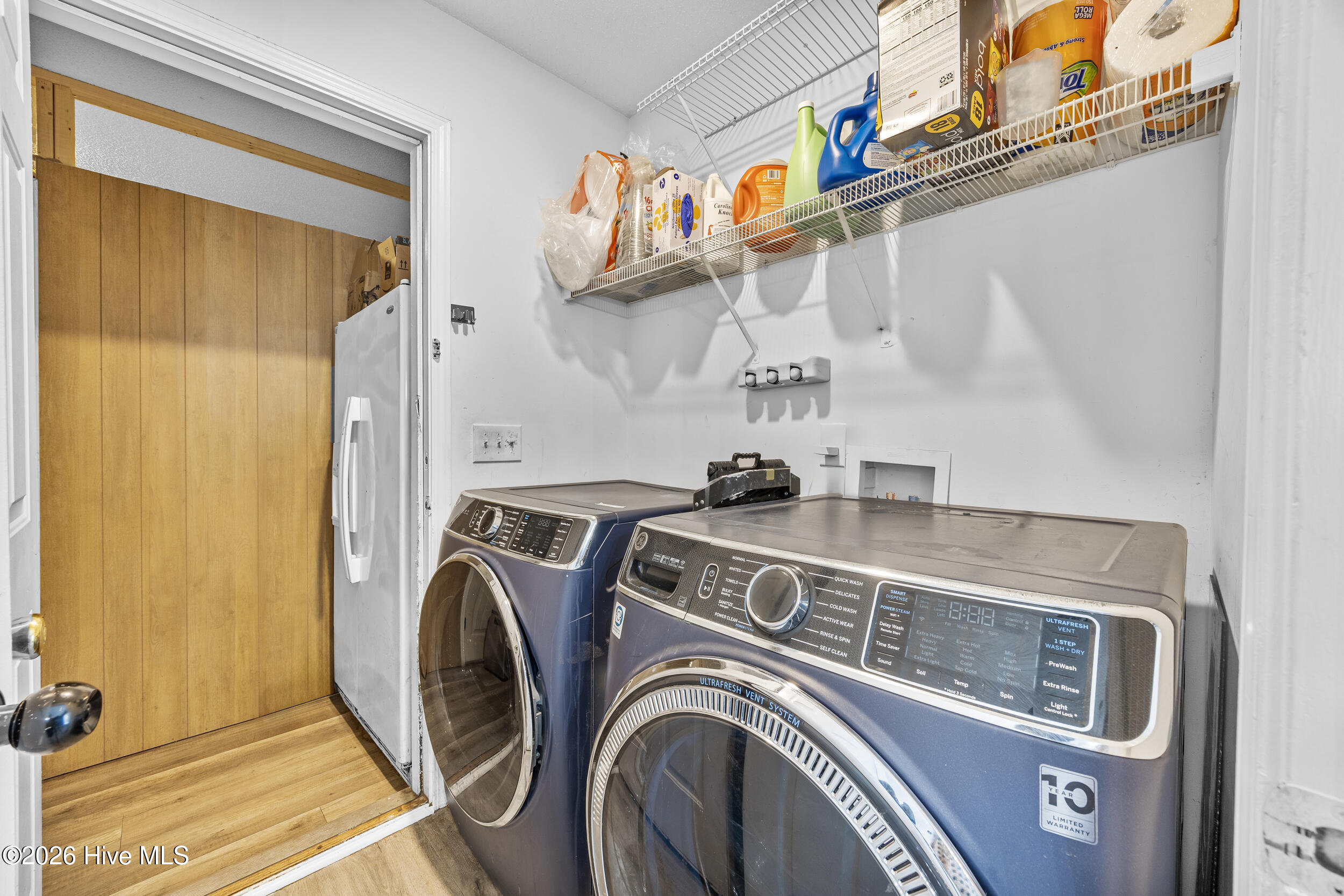 100553146 | Photo 14