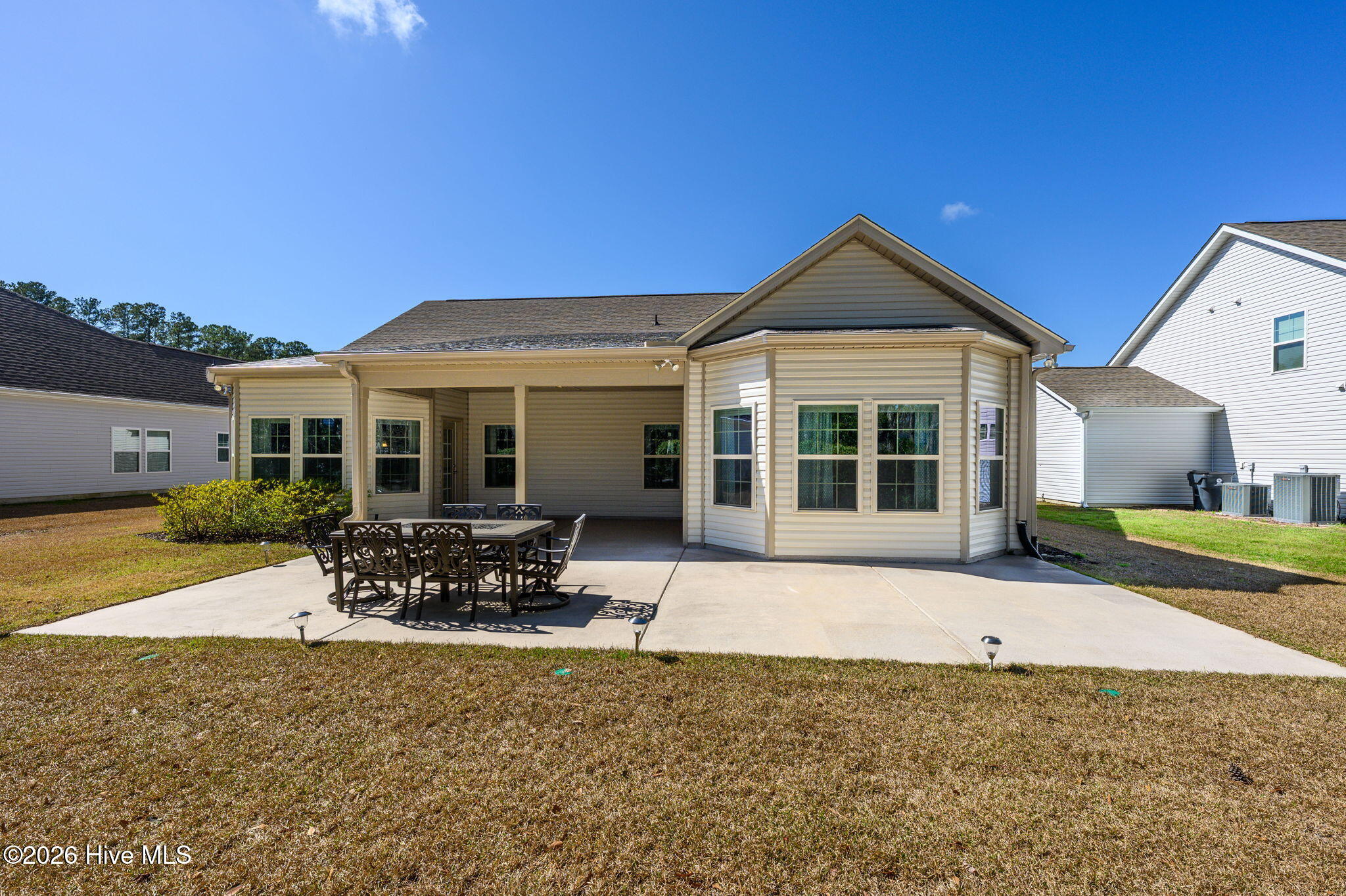 100559245 | Photo 24