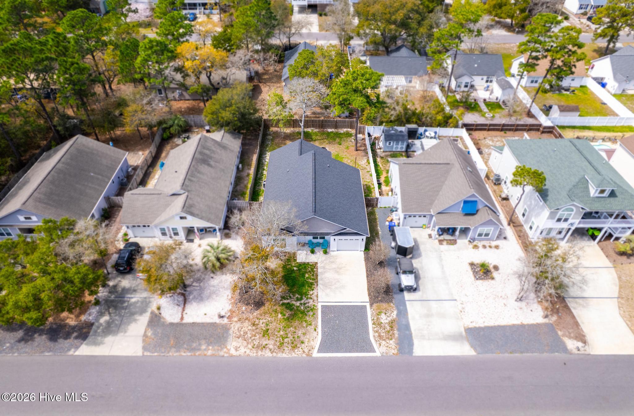 100564168 | Photo 31