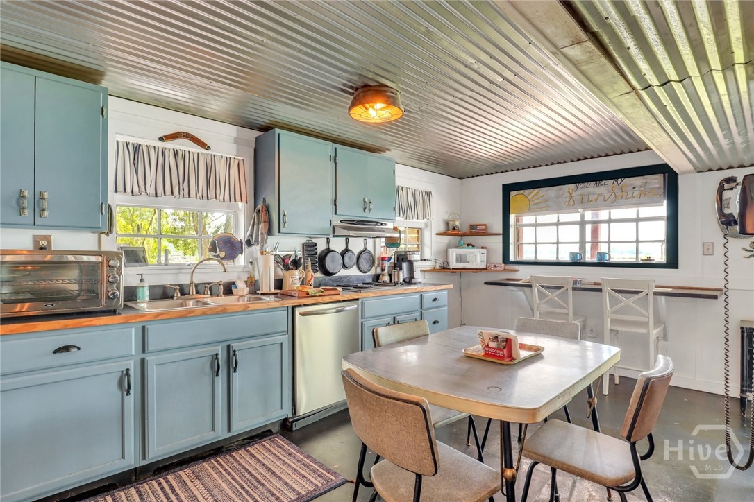 120 Smoakhouse Drive, Midway, GA, 31320