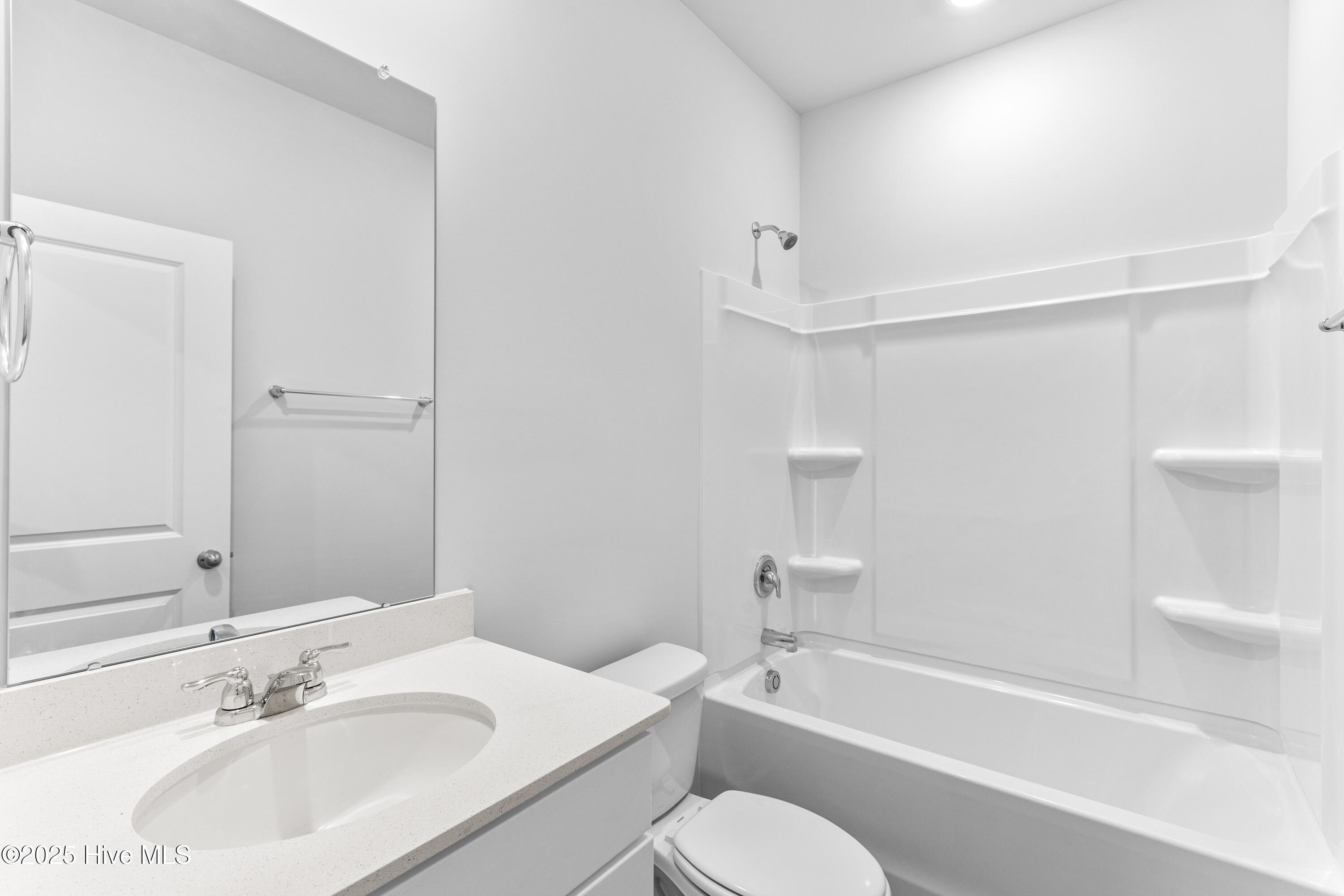 100536963 | Photo 16