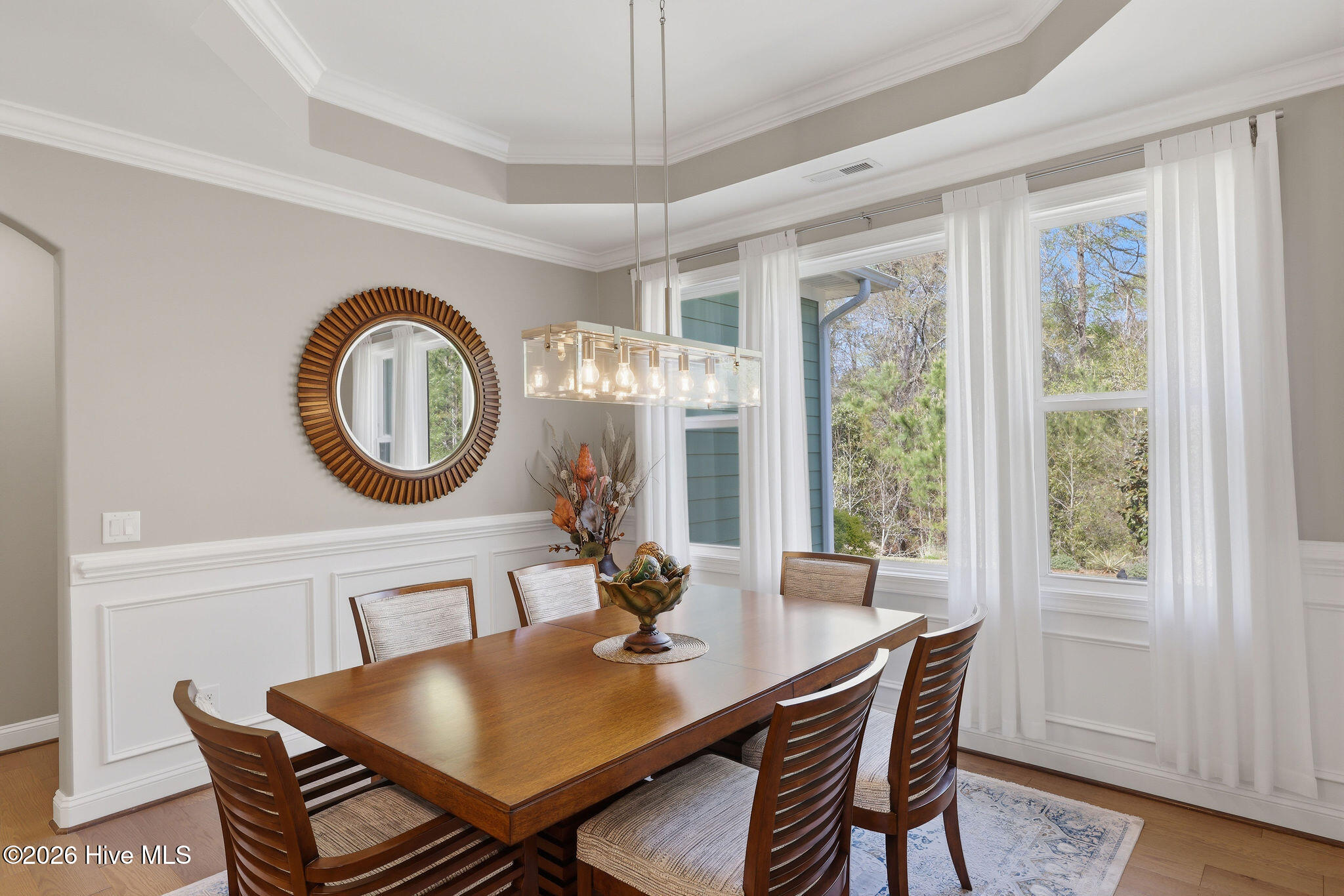 100564757 | Photo 41