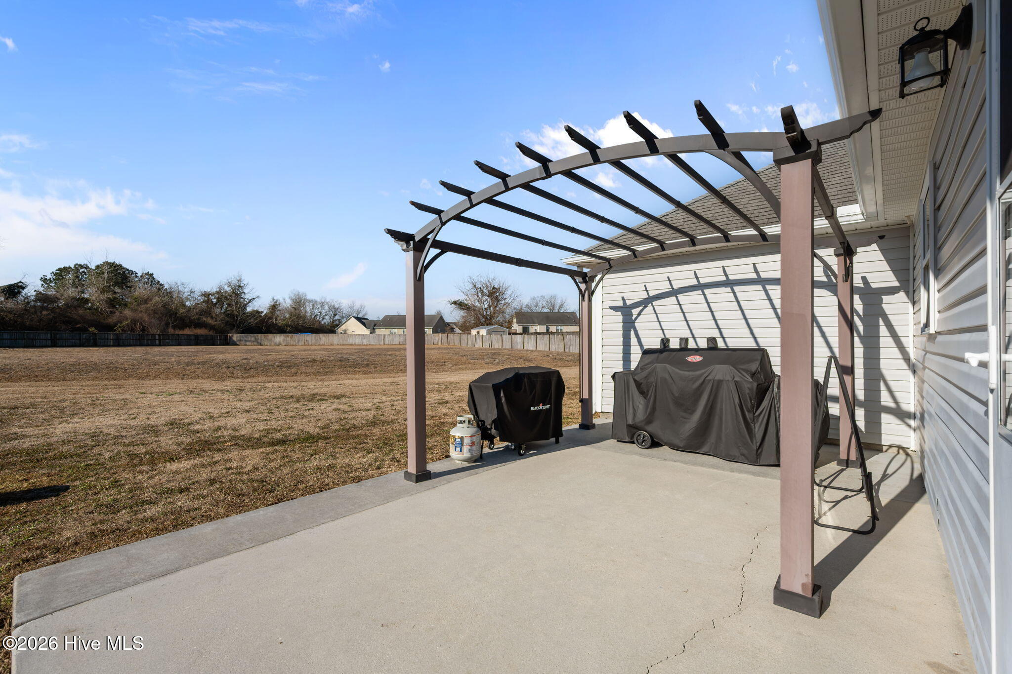 100554130 | Photo 40