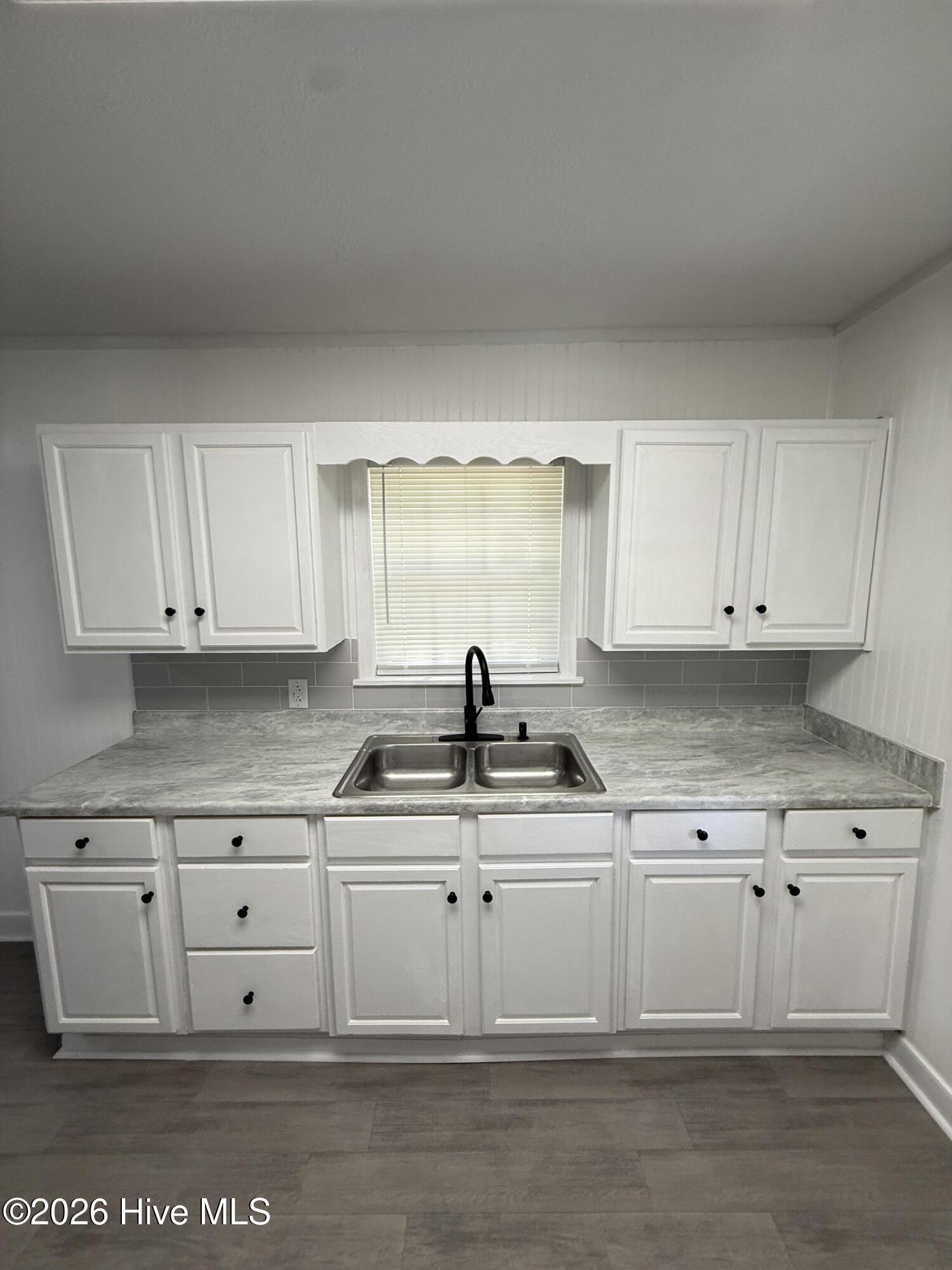 Kitchen, Double sink, Goose Neck Faucet