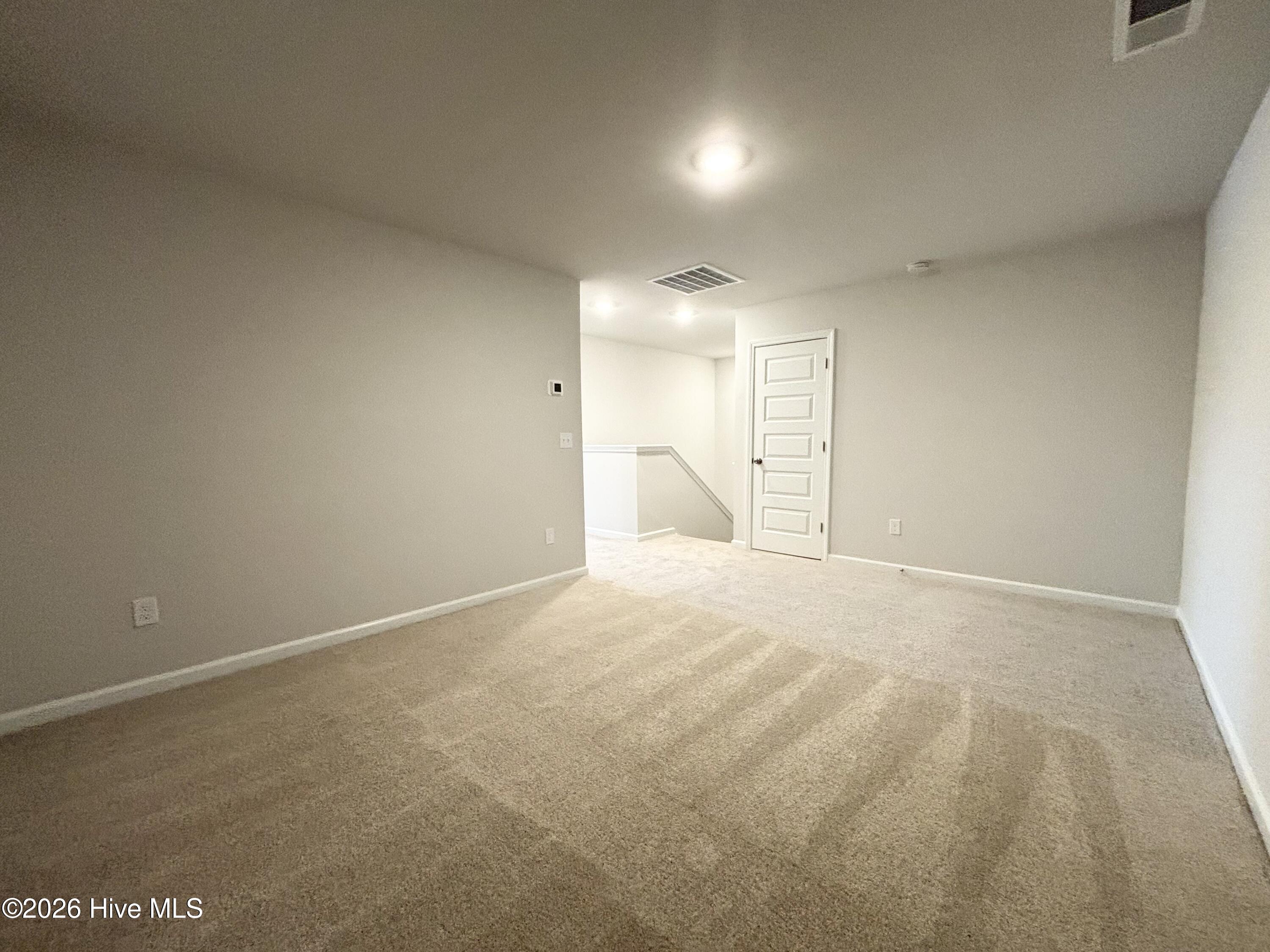 100553838 | Photo 22