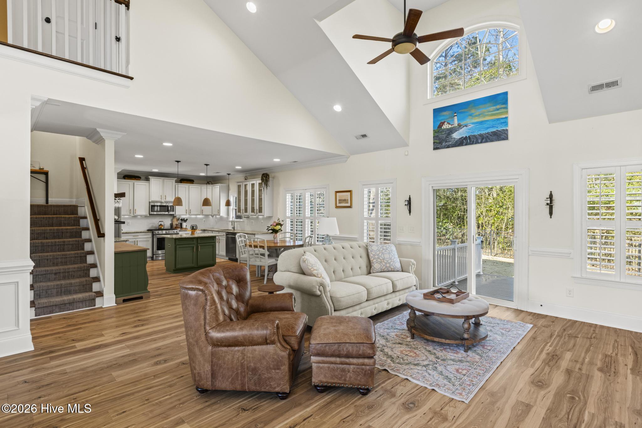 100555770 | Photo 21