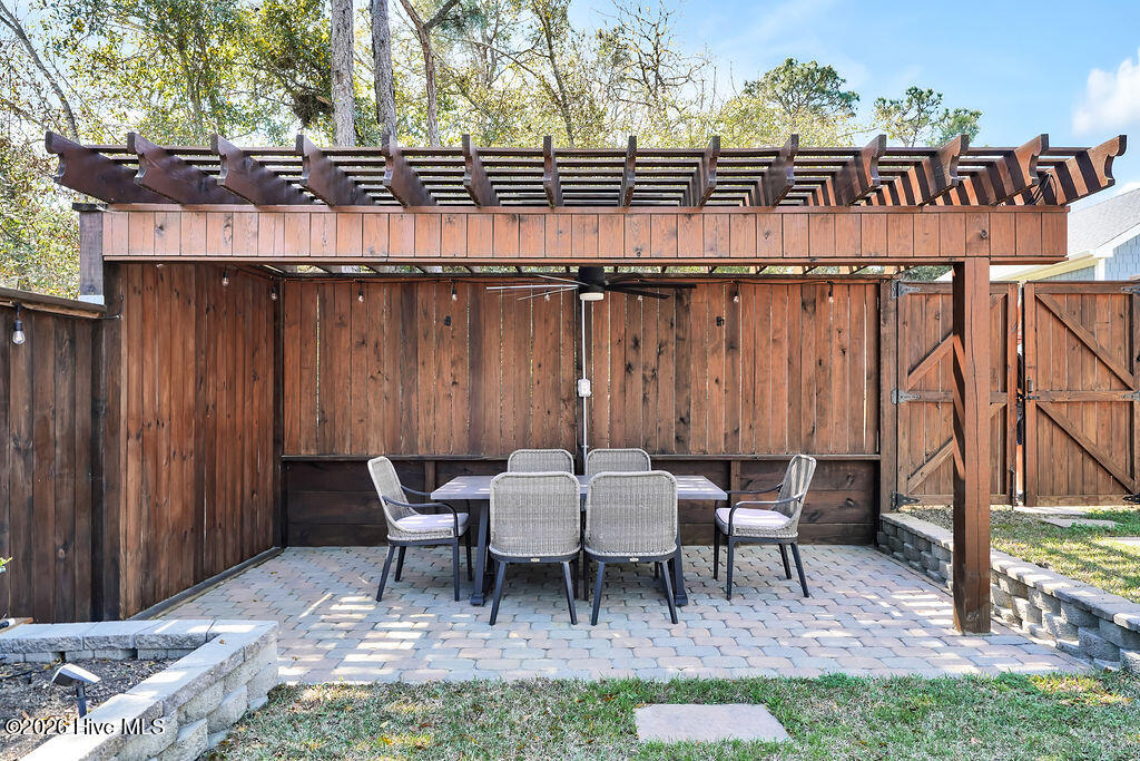 100562480 | Photo 46