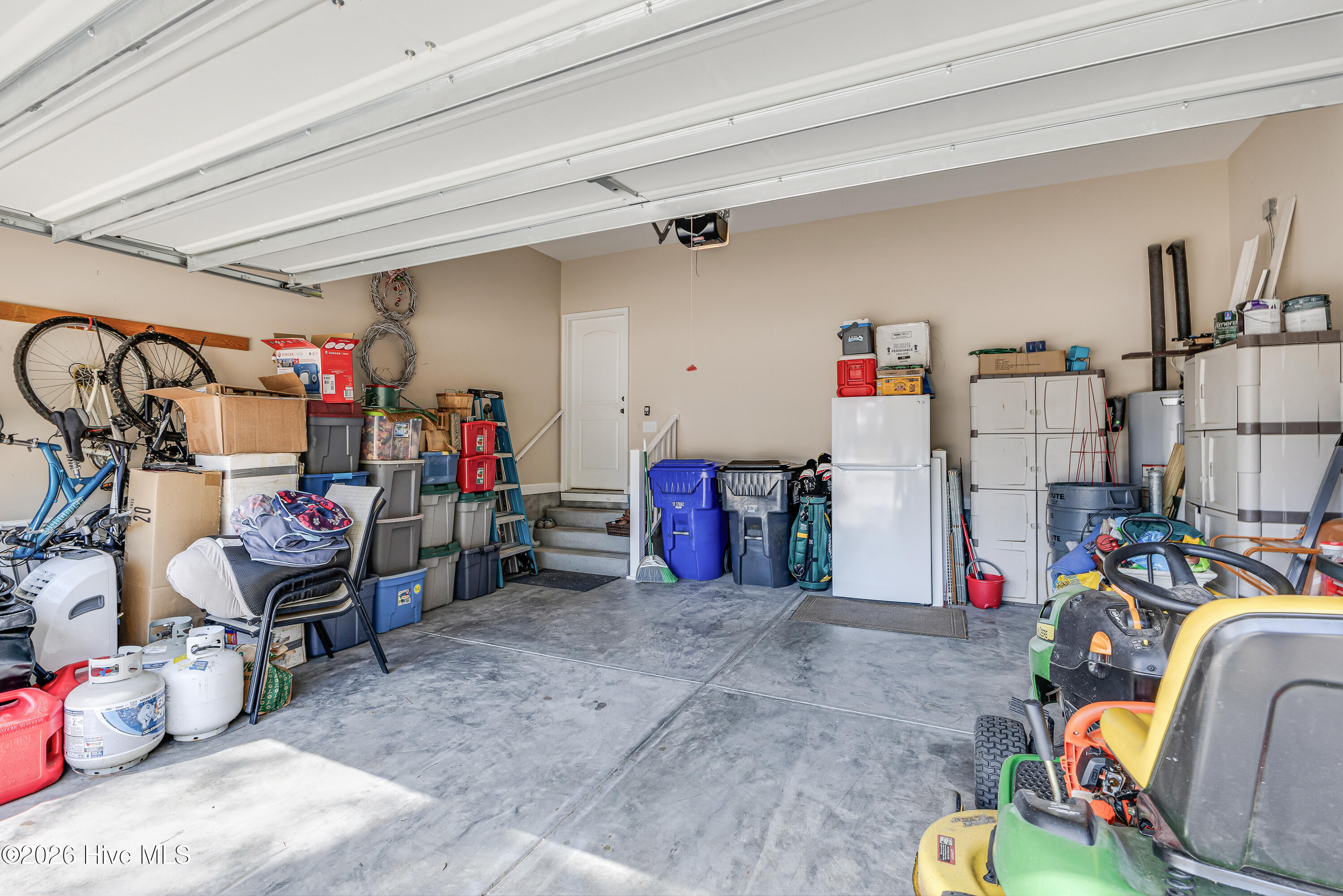 100559447 | Photo 35