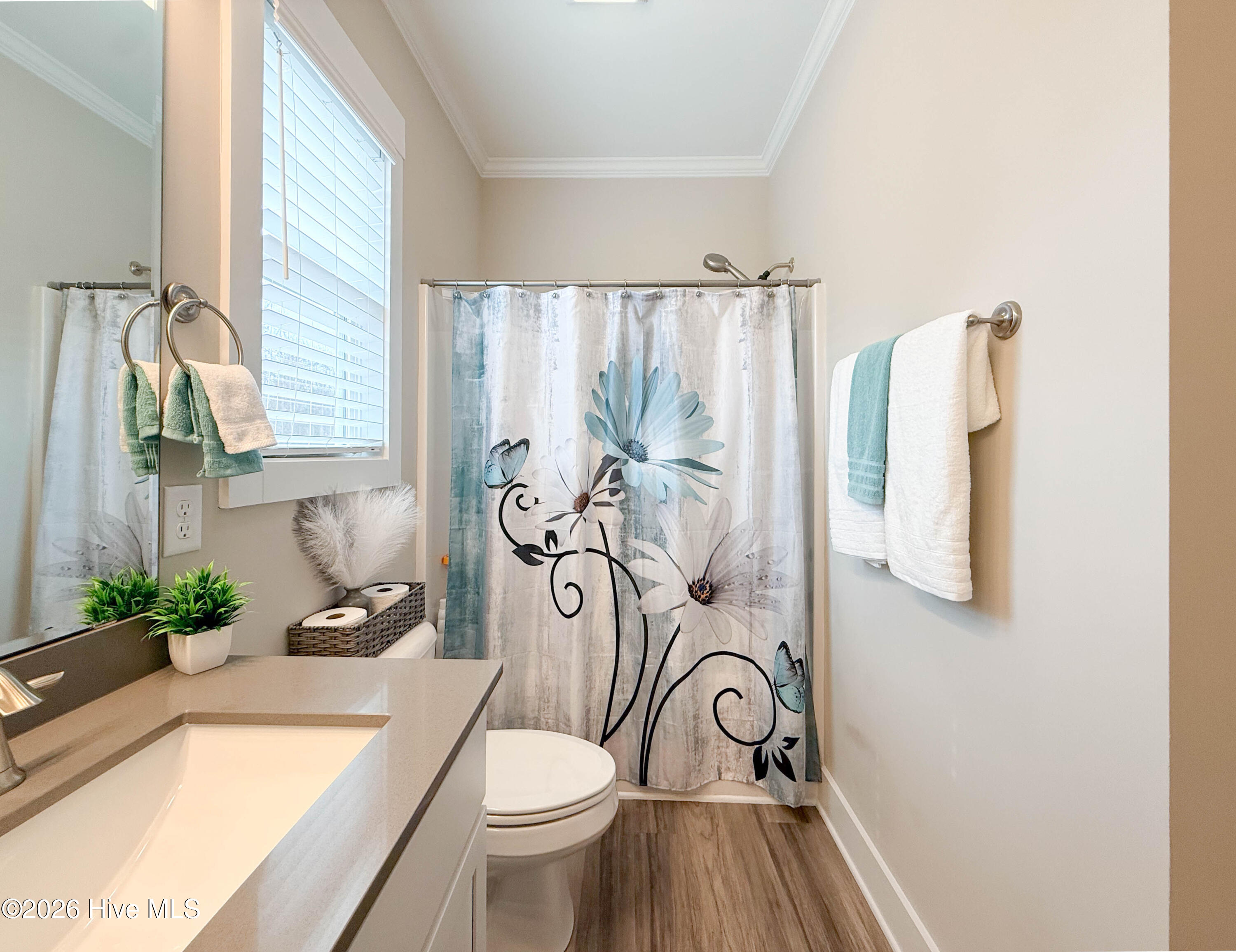 100560693 | Photo 41