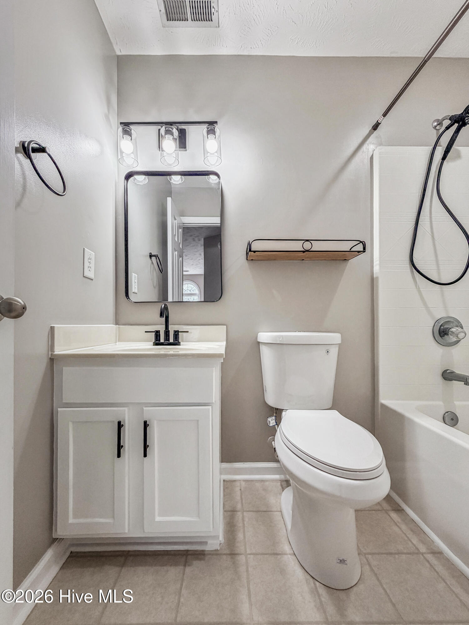 100564126 | Photo 39