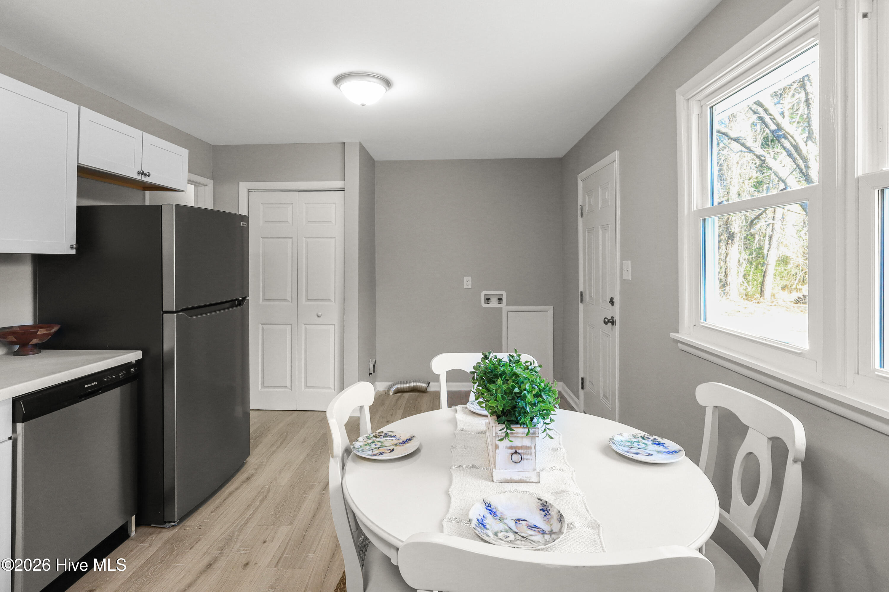 100553720 | Photo 30