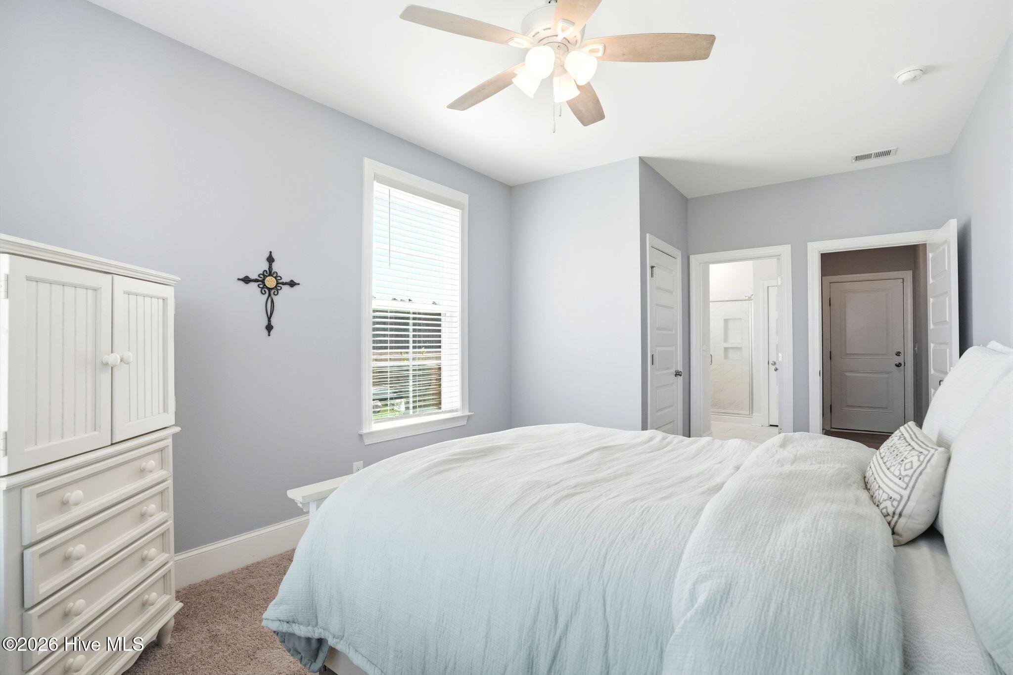 100563287 | Photo 72