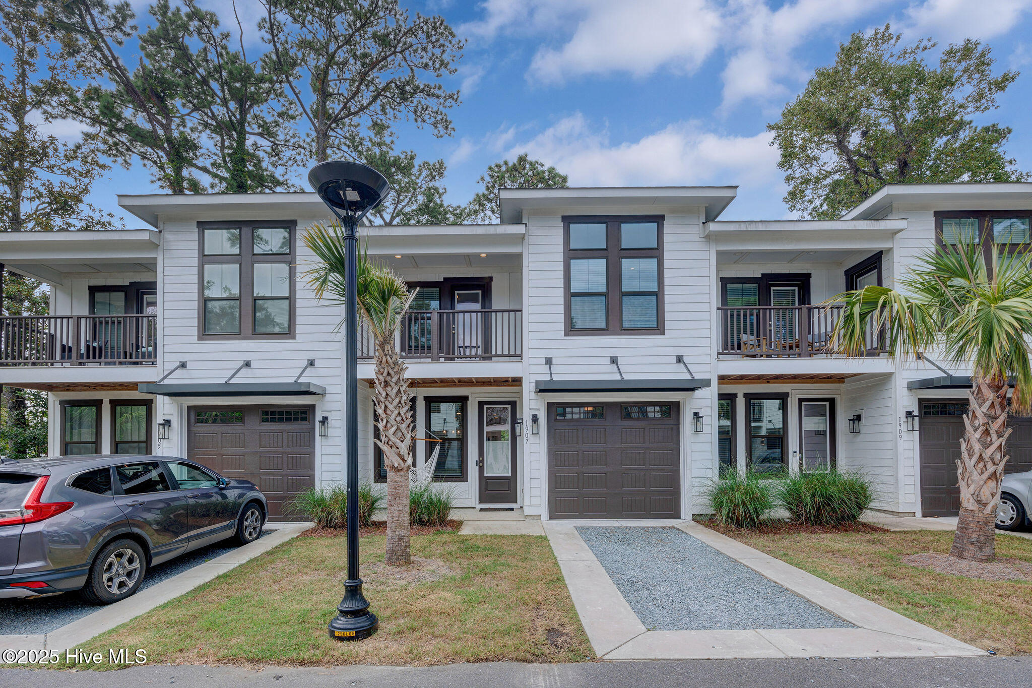 1907SeacottageWay(2)