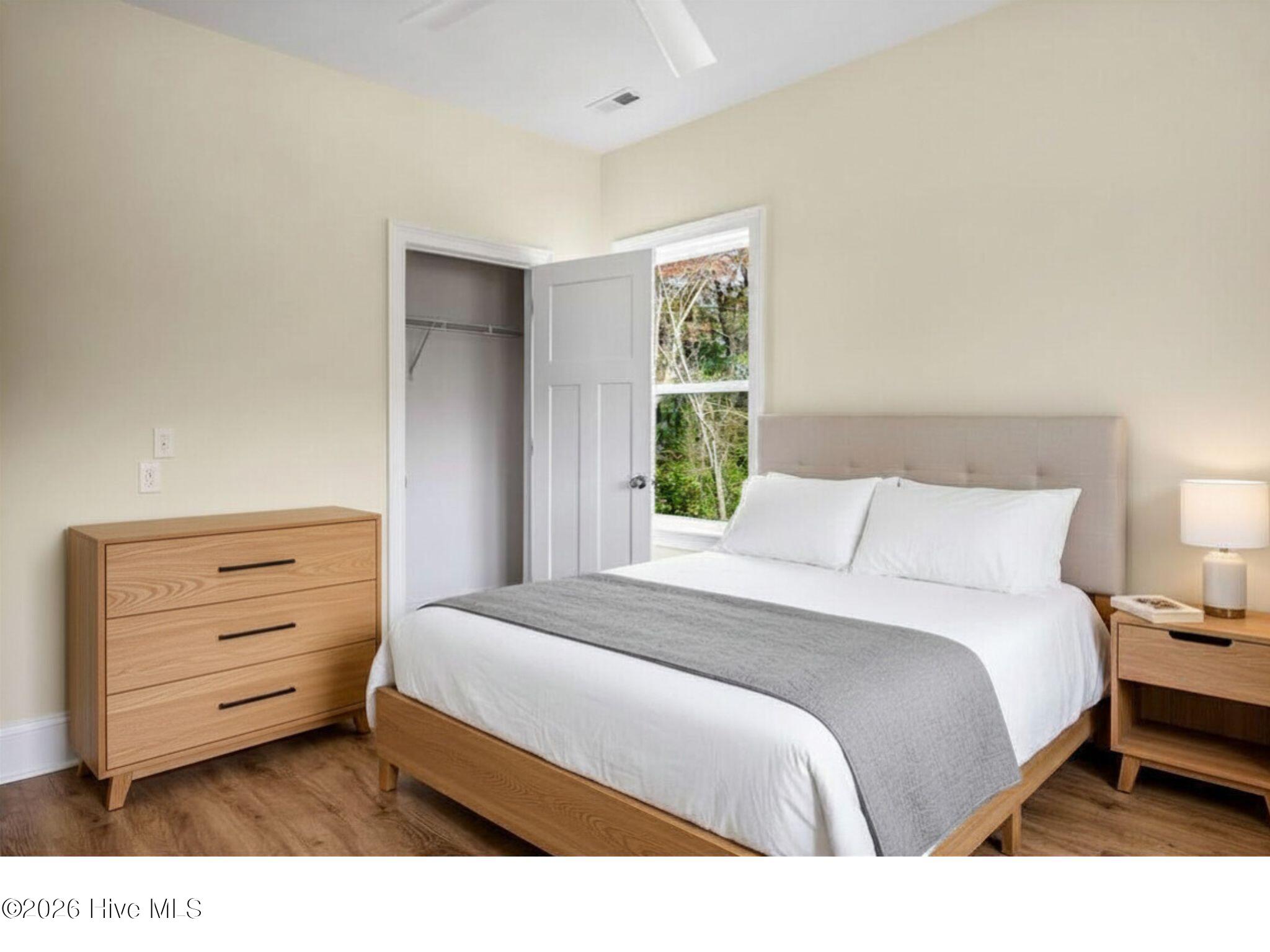 100517039 | Photo 18