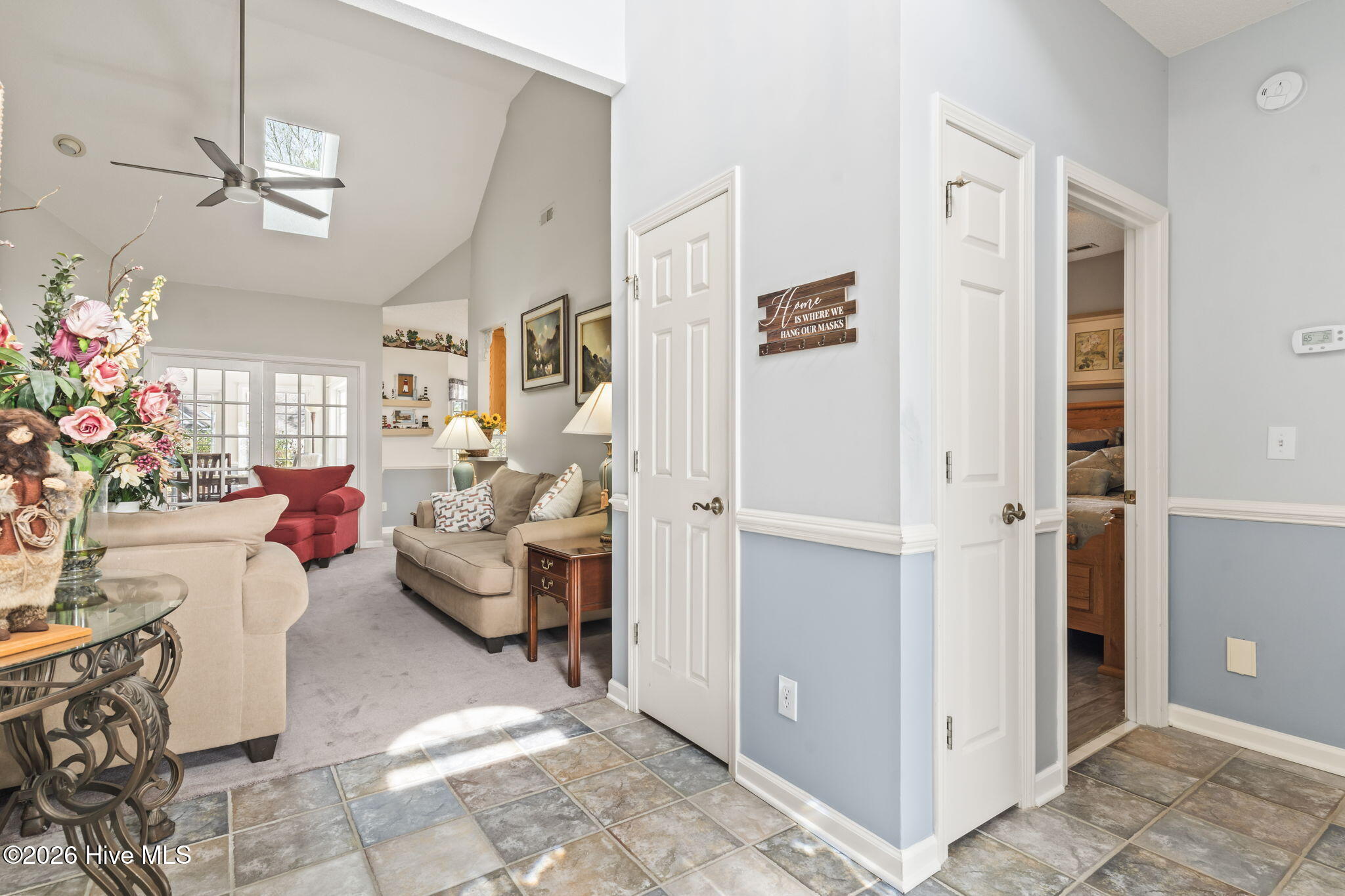 100557322 | Photo 25