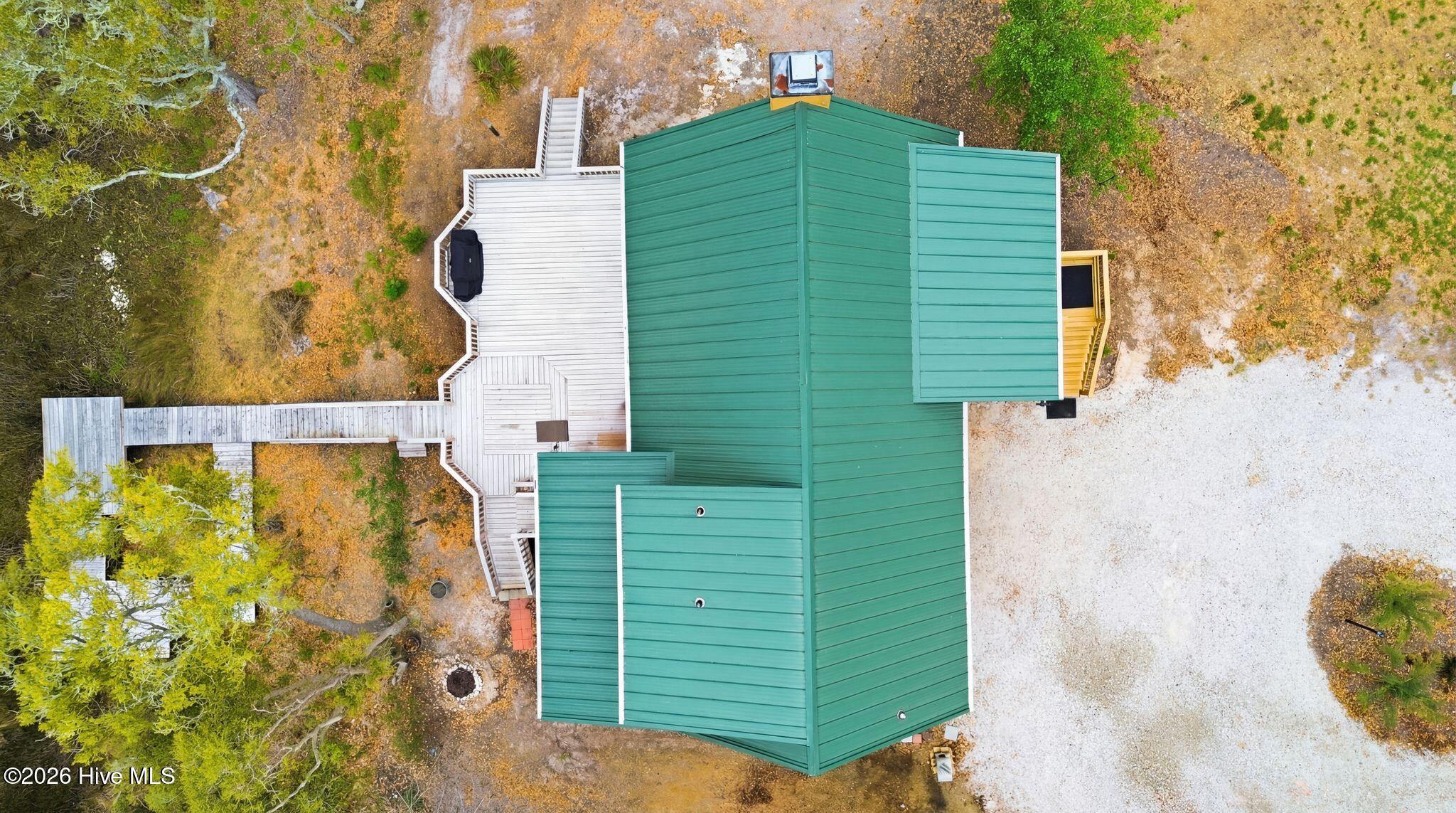 100565055 | Photo 75