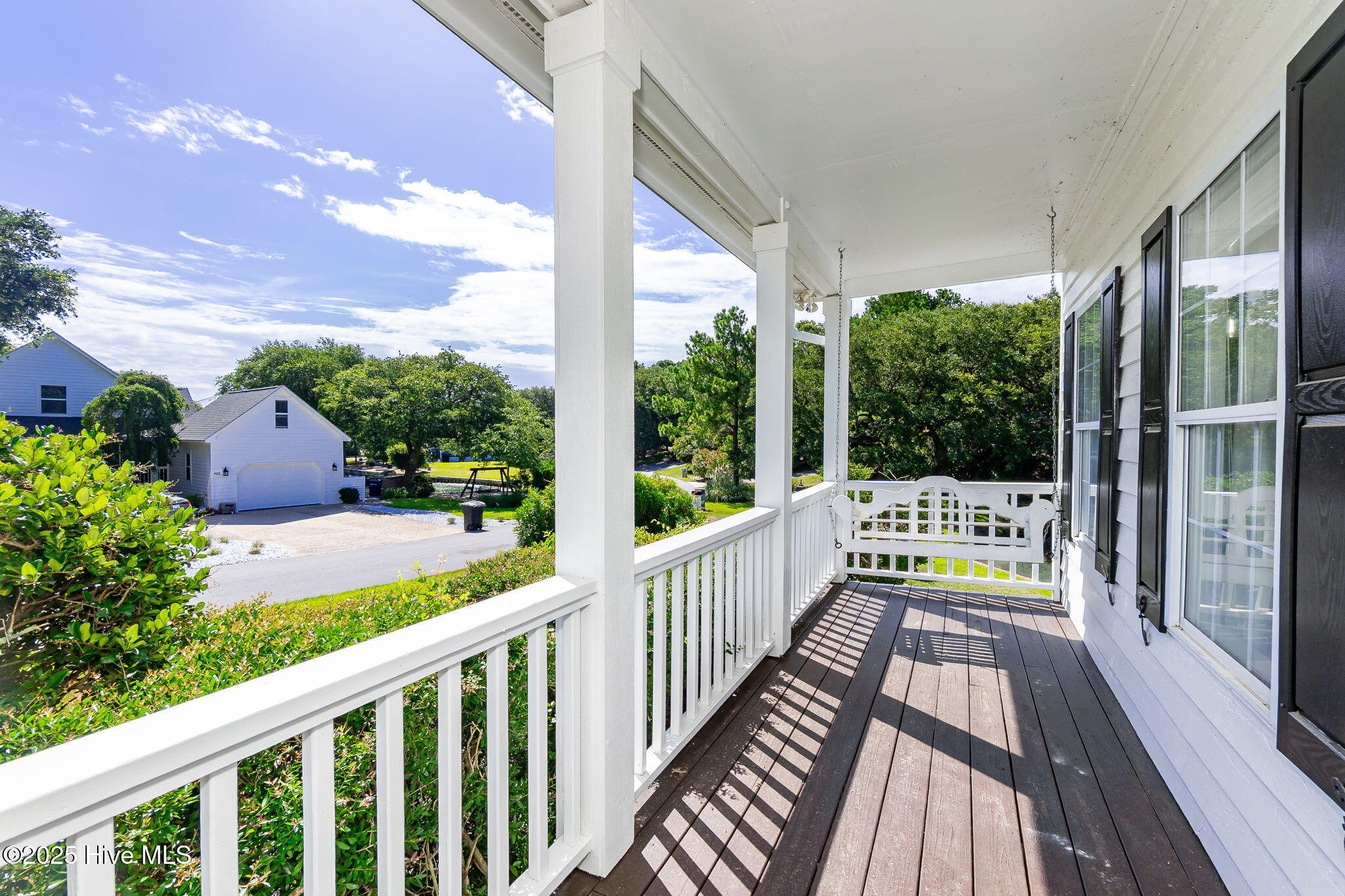 100516943 | Photo 40