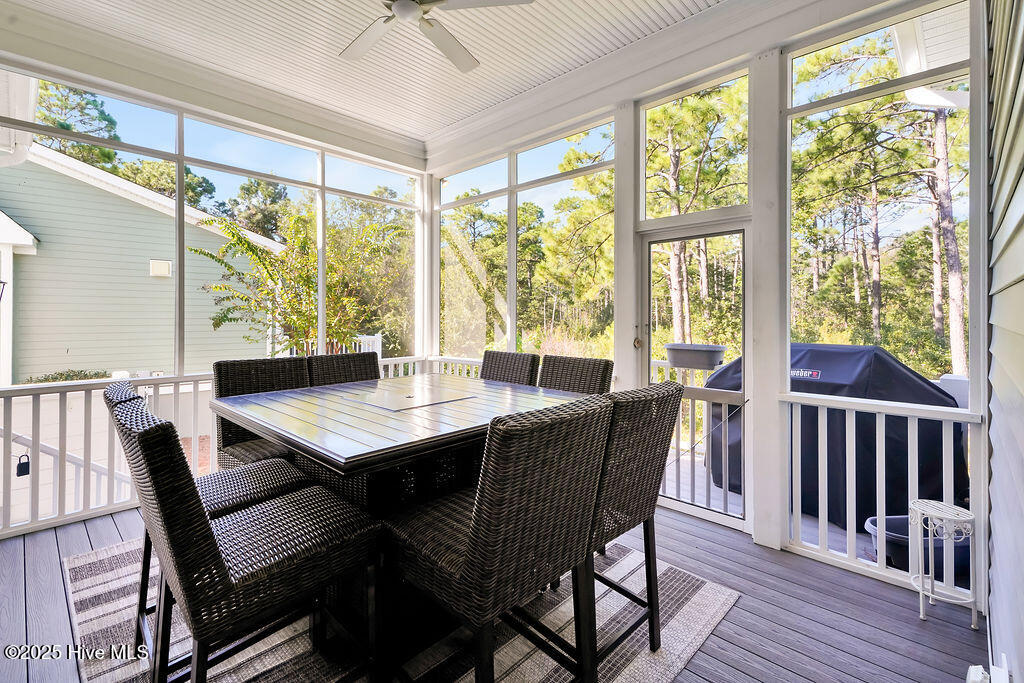 100537536 | Photo 45