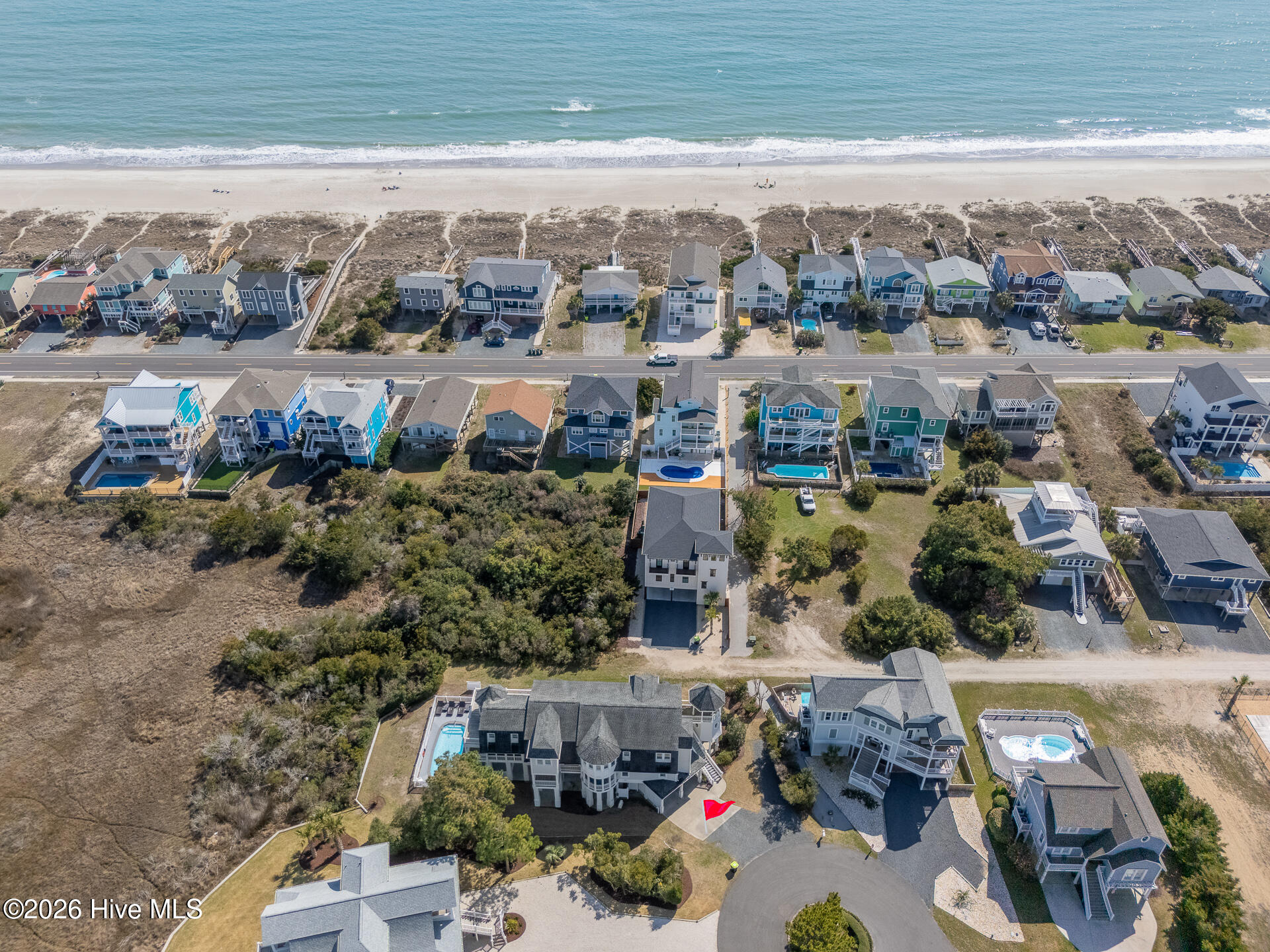 100562037 | Photo 71