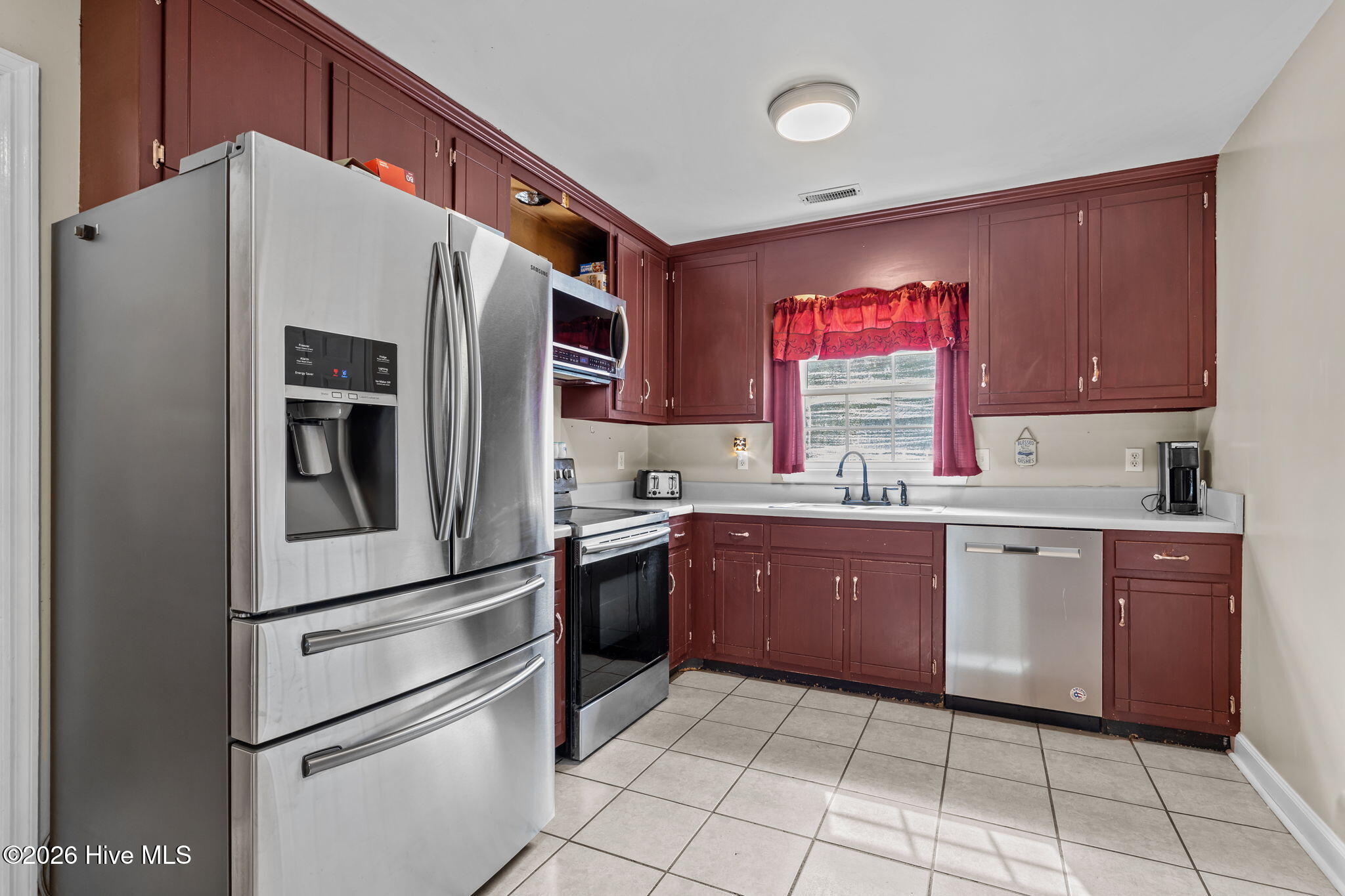 713 James Drive,Newport