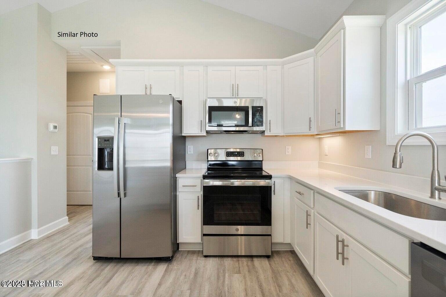 100509582 | Photo 11