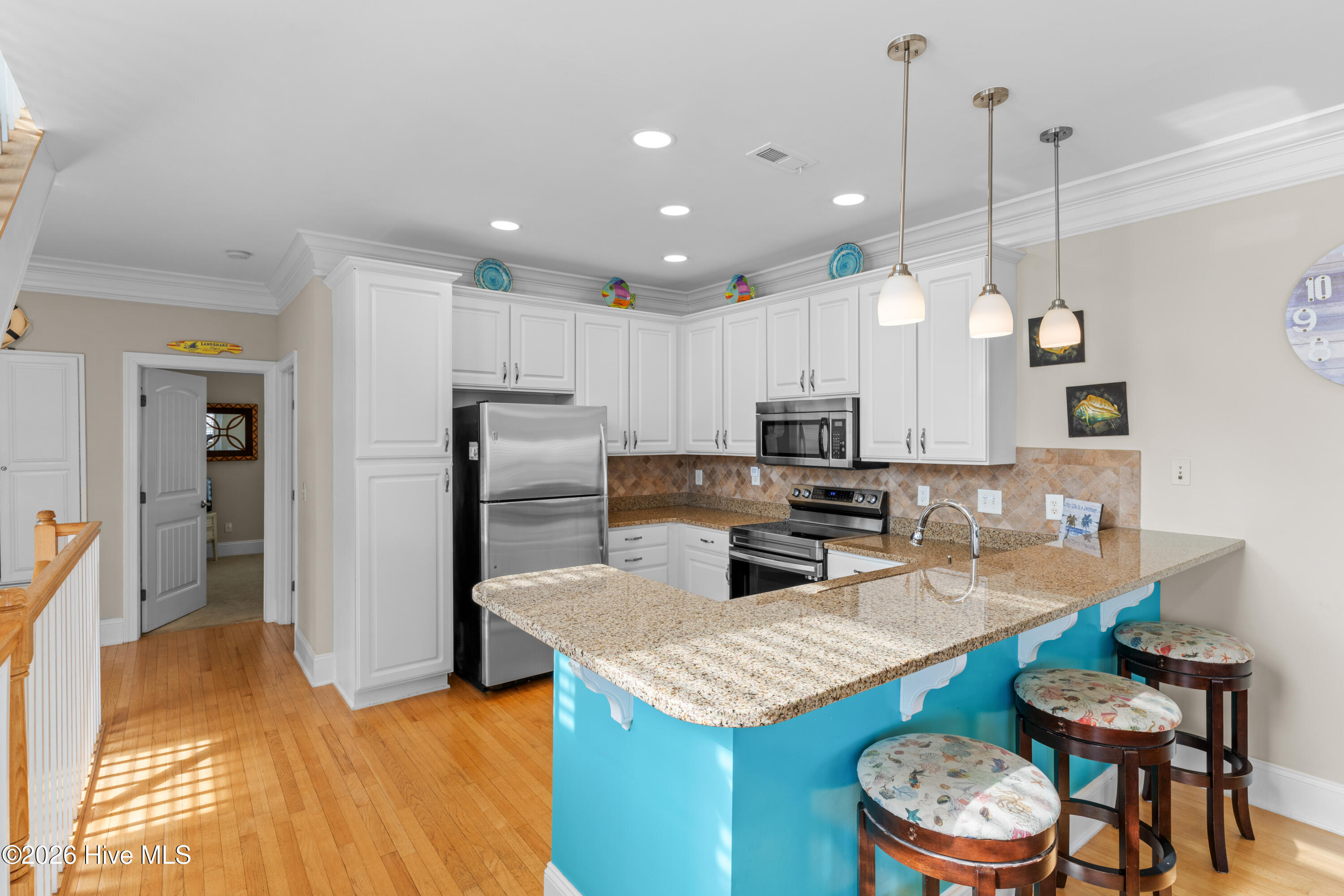 100552955 | Photo 22