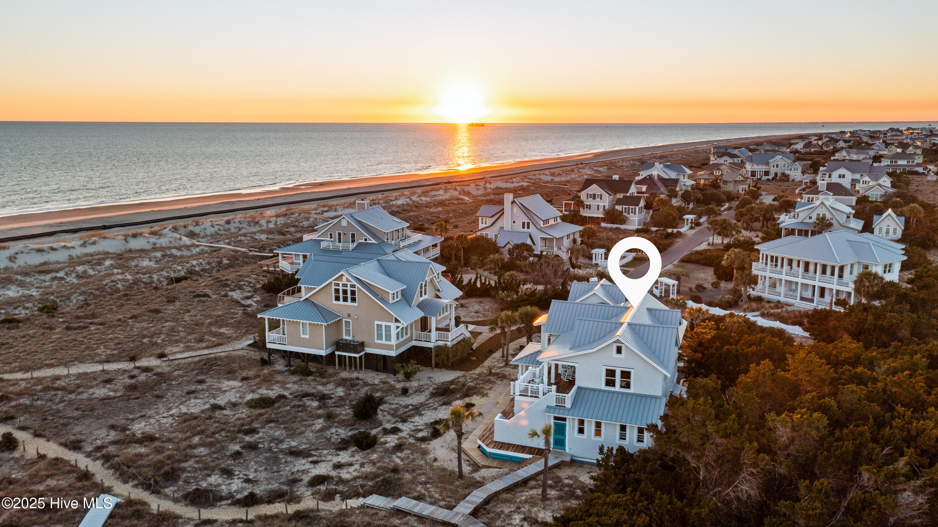 100494398 | Photo 13