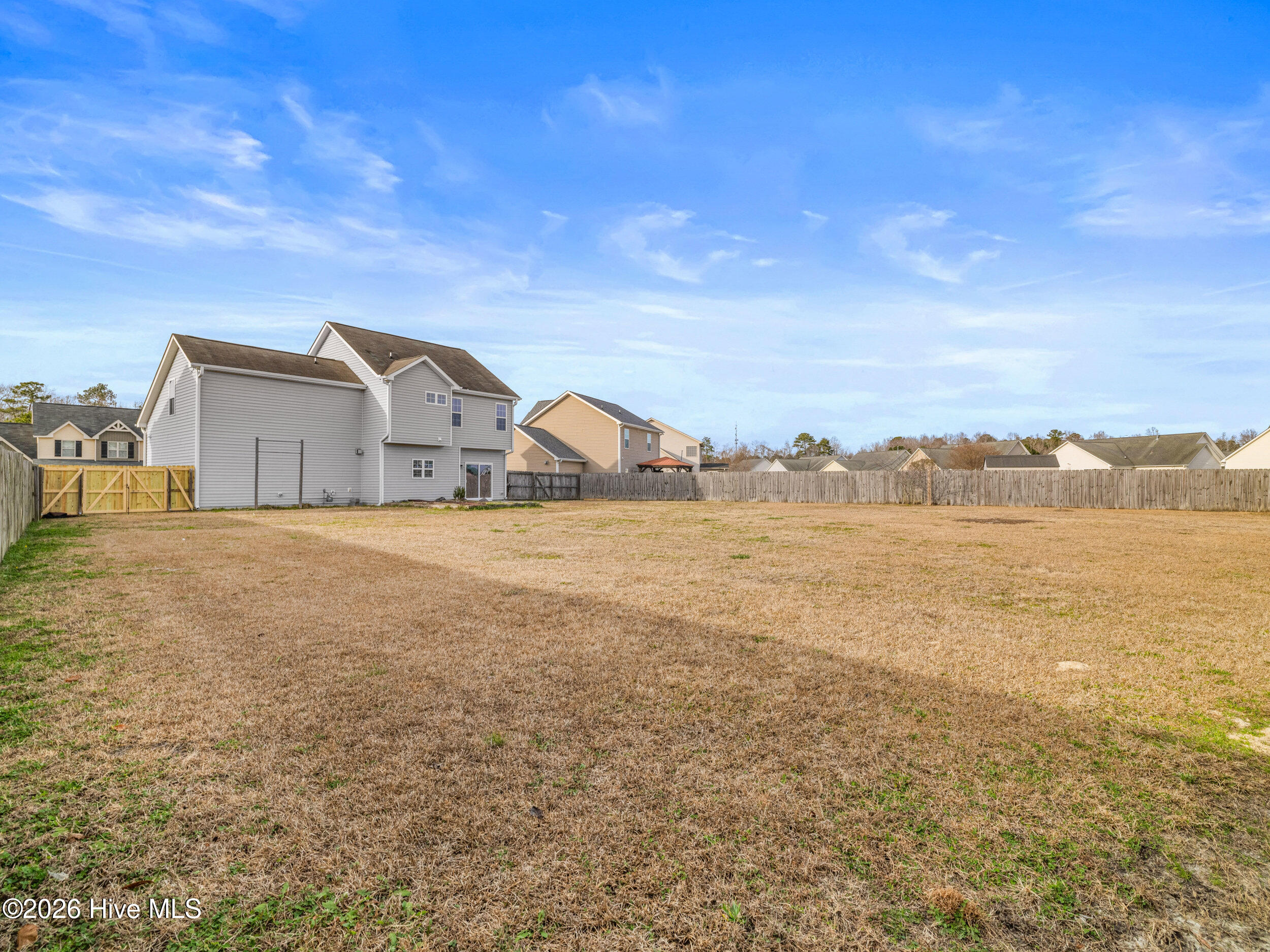 100547442 | Photo 46