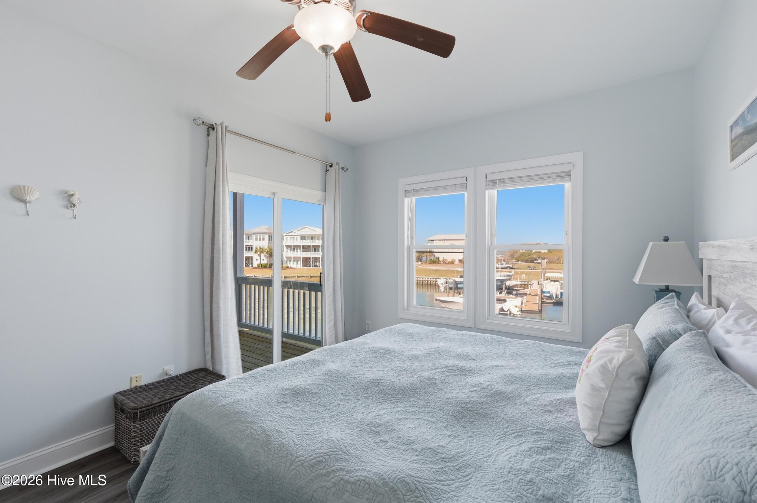 100565871 | Photo 20