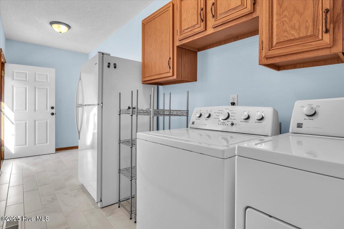 100568309 | Photo 47