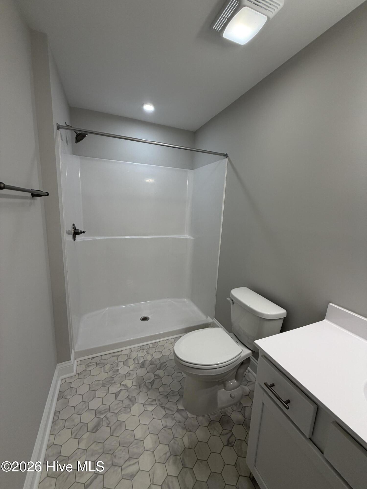 100558167 | Photo 21