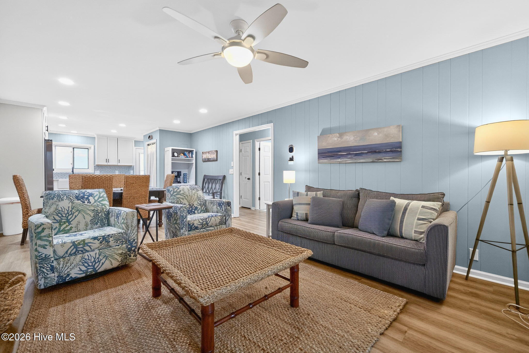 100558118 | Photo 10